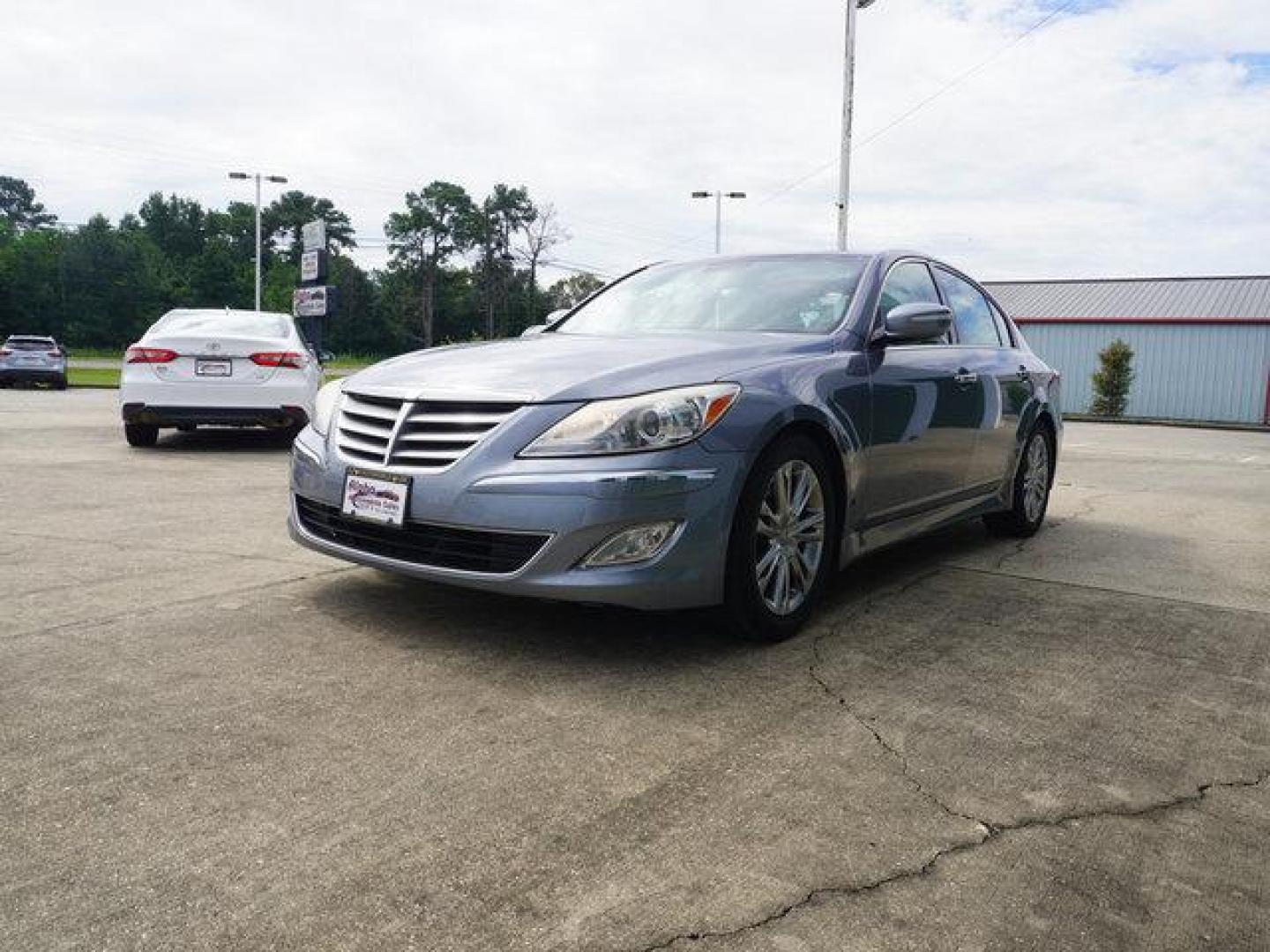 2014 Grey /Cashmere Hyundai Genesis 4dr Sdn V6 3.8L (KMHGC4DD6EU) with an 3.8L V6 engine, Automatic transmission, located at 6904 Johnston St., Lafayette, LA, 70503, (337) 988-1960, 30.143589, -92.100601 - Photo#39