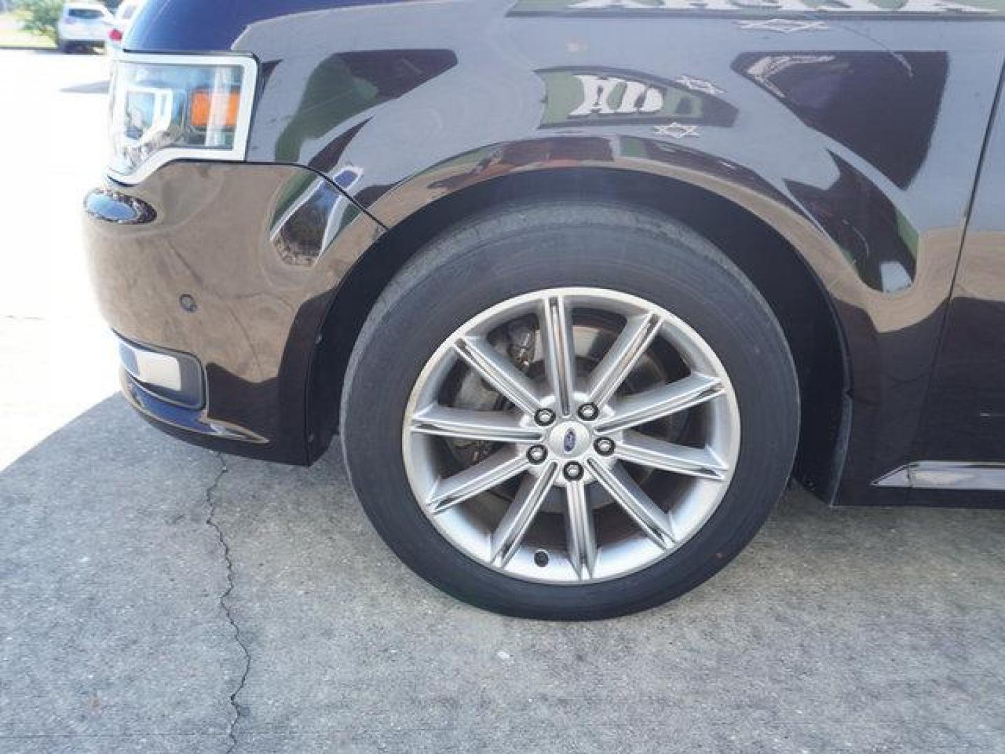 2013 Tuxedo Black Metallic /Charcoal Black Ford Flex 4dr Limited FWD (2FMGK5D88DB) with an 3.5L V6 engine, Automatic transmission, located at 6904 Johnston St., Lafayette, LA, 70503, (337) 988-1960, 30.143589, -92.100601 - Photo#39