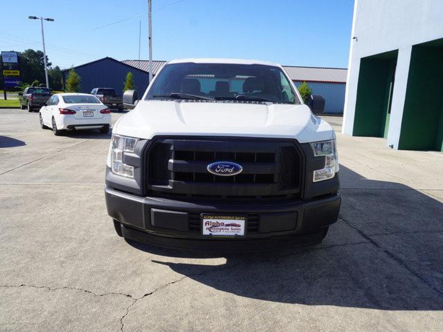 2017 Oxford White /Black Ford F-150 XL 2WD SuperCrew 5.5' Box (1FTEW1C8XHF) with an 3.5L 6 Cyl engine, Automatic transmission, located at 6904 Johnston St., Lafayette, LA, 70503, (337) 988-1960, 30.143589, -92.100601 - Photo#36