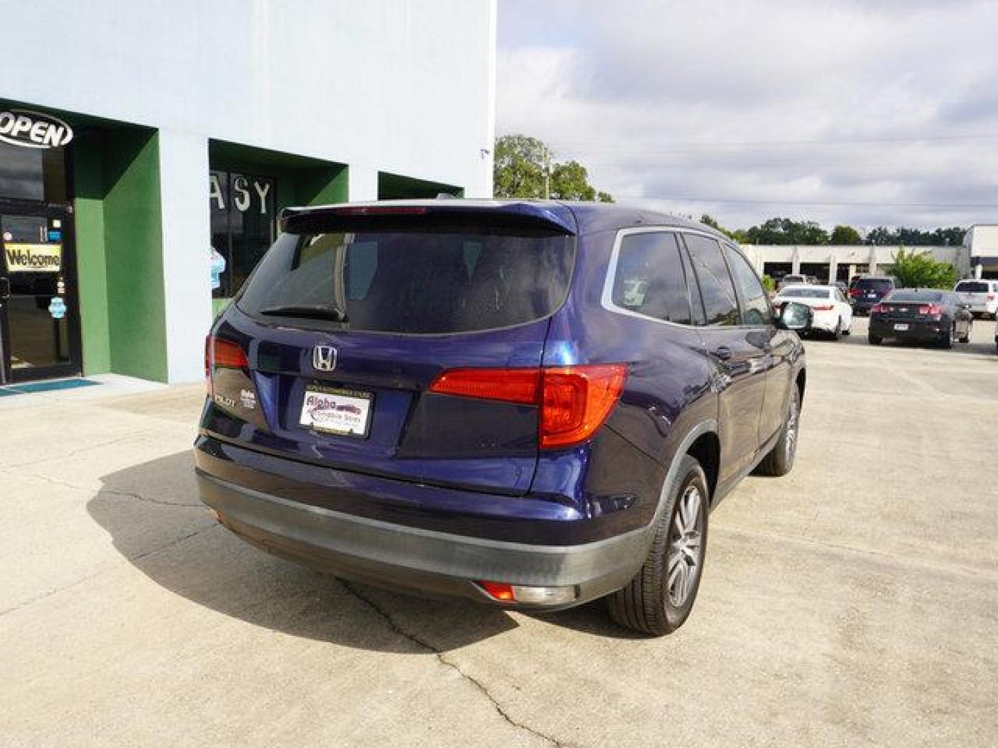 2017 Obsidian Blue Pearl /Beige Honda Pilot EX 2WD (5FNYF5H36HB) with an 3.5L V6 engine, Automatic transmission, located at 6904 Johnston St., Lafayette, LA, 70503, (337) 988-1960, 30.143589, -92.100601 - Photo#45