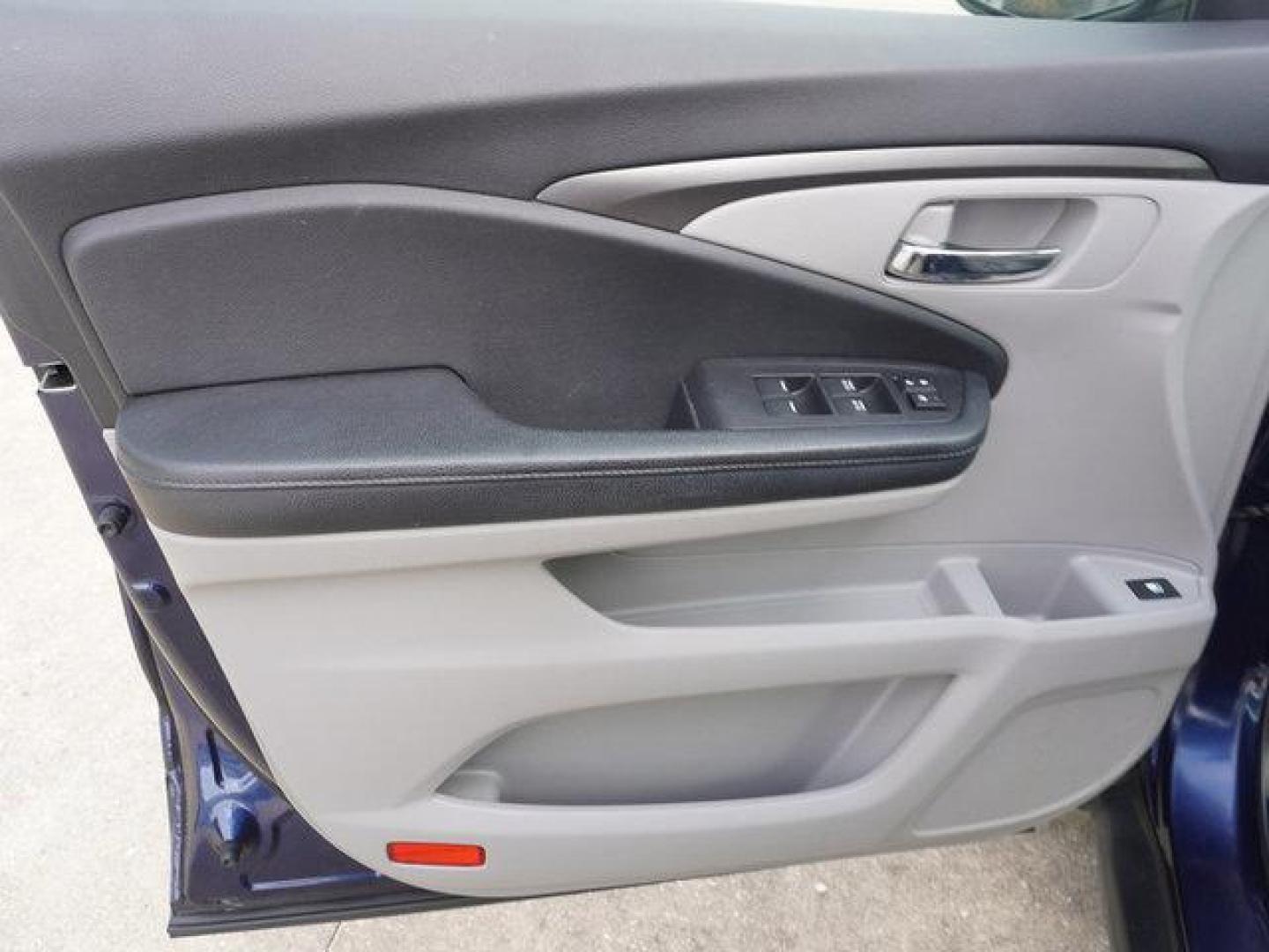 2017 Obsidian Blue Pearl /Beige Honda Pilot EX 2WD (5FNYF5H36HB) with an 3.5L V6 engine, Automatic transmission, located at 6904 Johnston St., Lafayette, LA, 70503, (337) 988-1960, 30.143589, -92.100601 - Photo#58
