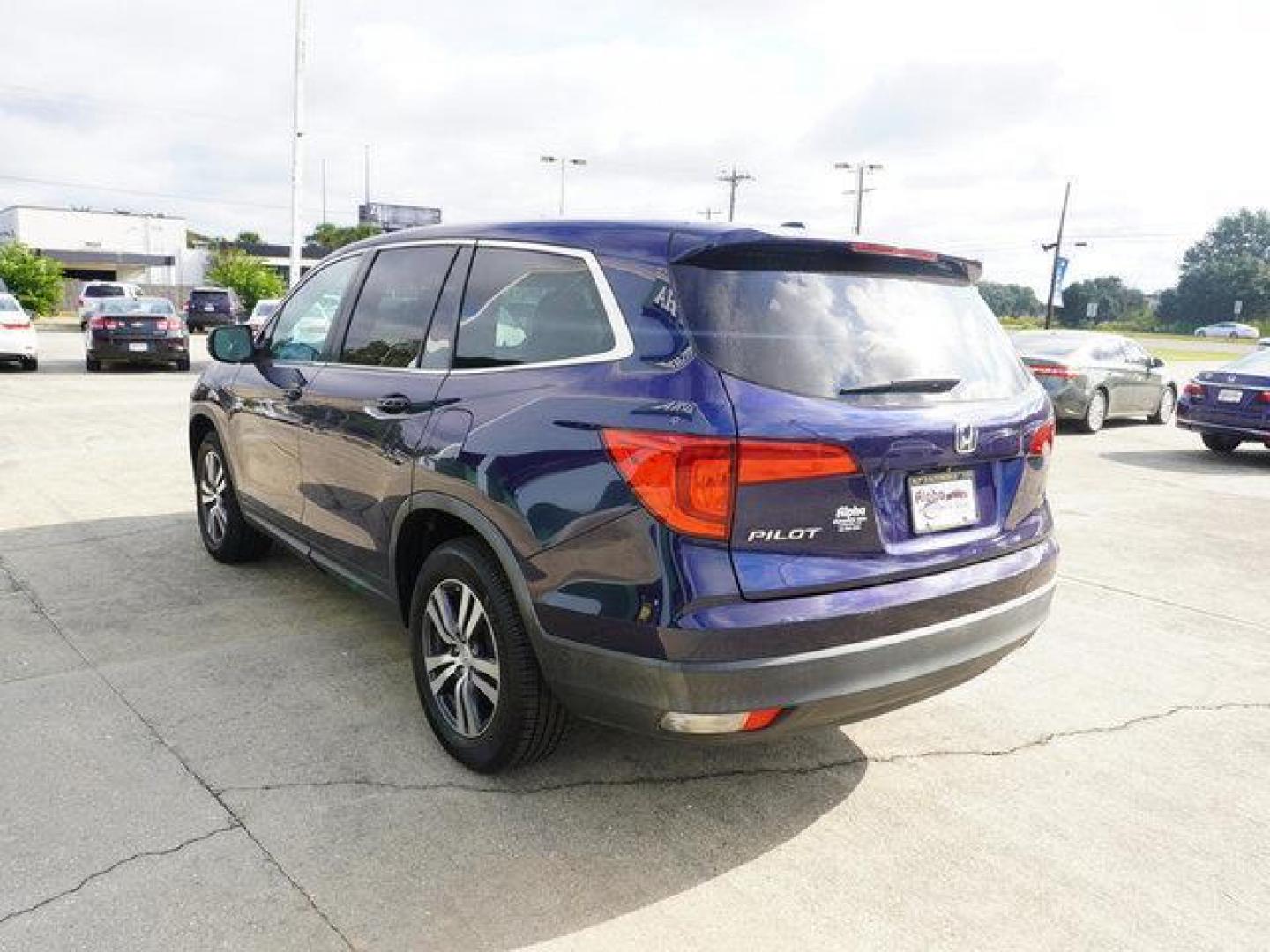 2017 Obsidian Blue Pearl /Beige Honda Pilot EX 2WD (5FNYF5H36HB) with an 3.5L V6 engine, Automatic transmission, located at 6904 Johnston St., Lafayette, LA, 70503, (337) 988-1960, 30.143589, -92.100601 - Photo#7
