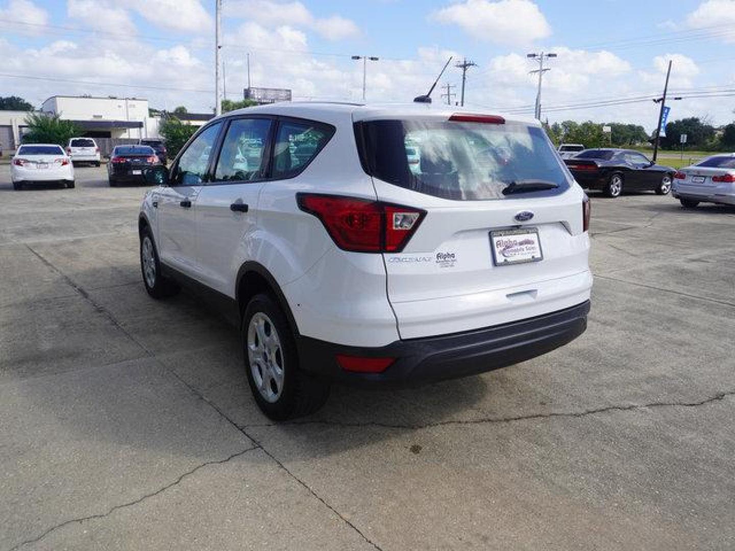 2019 Oxford White /Chromite Gray/Chrcl Black Ford Escape S FWD (1FMCU0F75KU) with an 2.5L 4Cyl engine, Automatic transmission, located at 6904 Johnston St., Lafayette, LA, 70503, (337) 988-1960, 30.143589, -92.100601 - Photo#43