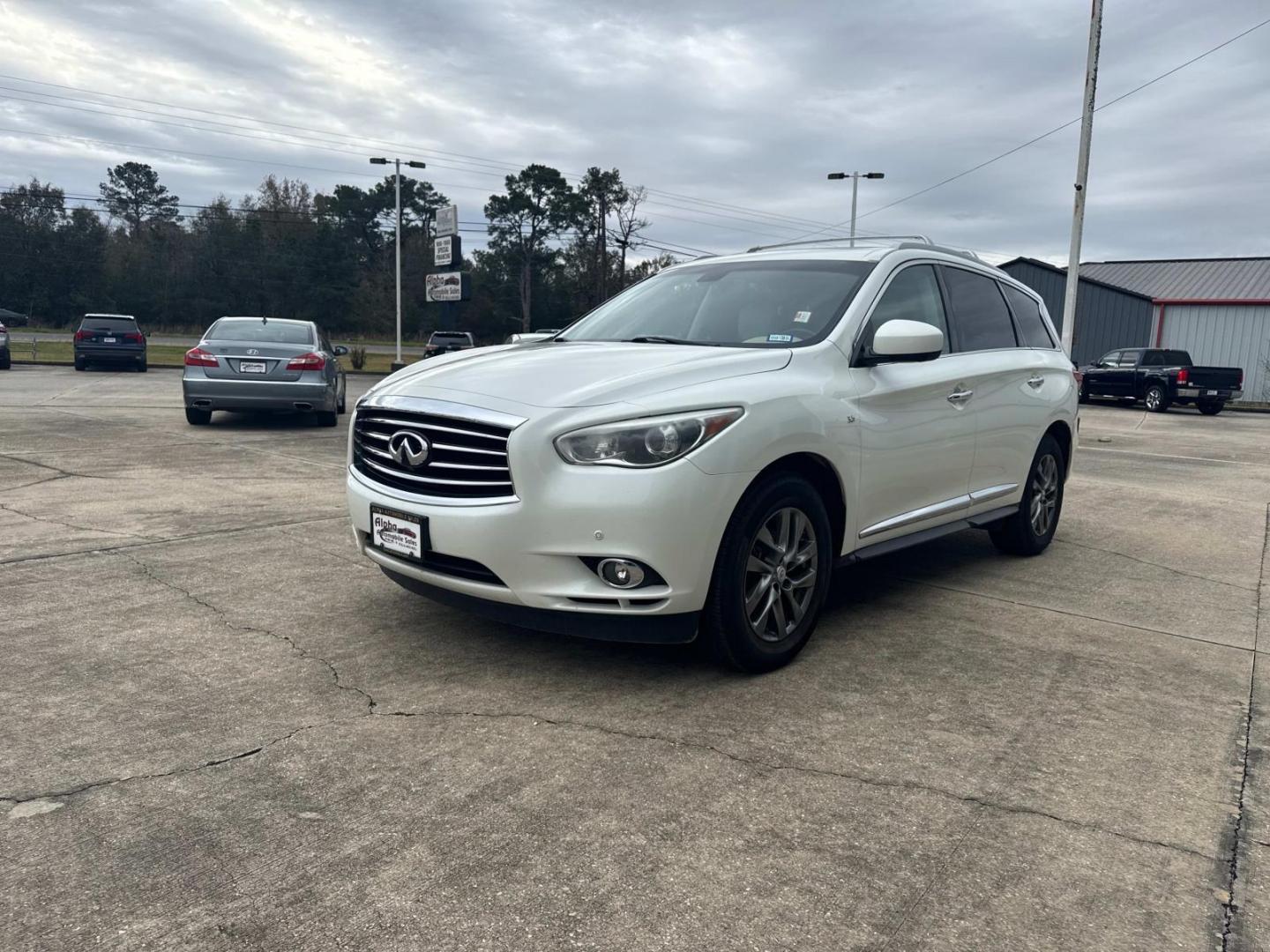 2015 Majestic White /Tan INFINITI QX60 FWD 4dr (5N1AL0MN6FC) , Automatic transmission, located at 6904 Johnston St., Lafayette, LA, 70503, (337) 988-1960, 30.143589, -92.100601 - Photo#5