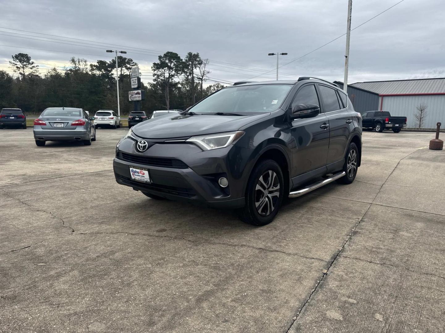 2016 Magnetic Gray Metallic /Gray Toyota RAV4 FWD 4dr LE (Natl) (2T3ZFREV8GW) , N/A transmission, located at 6904 Johnston St., Lafayette, LA, 70503, (337) 988-1960, 30.143589, -92.100601 - Photo#5