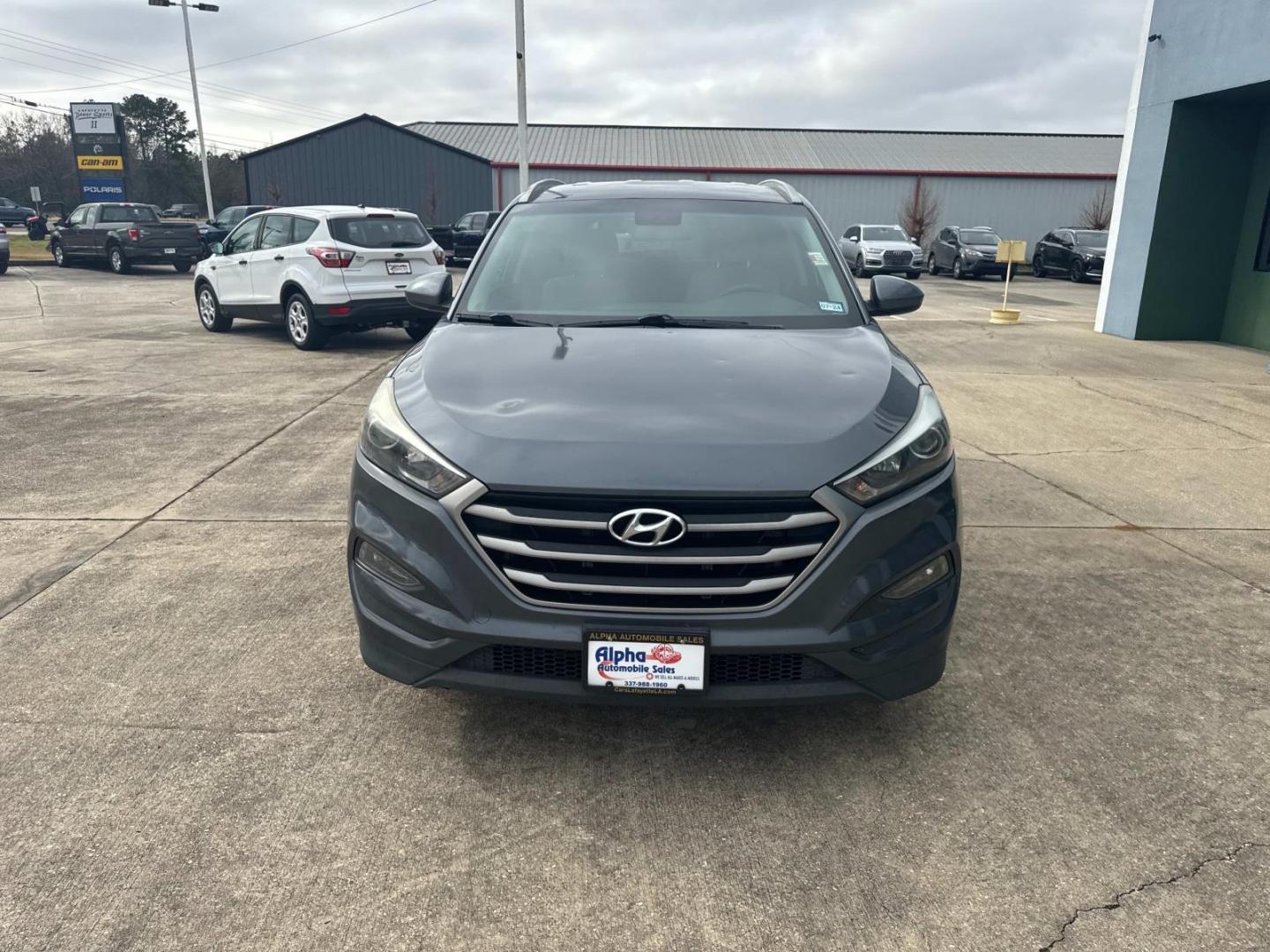2018 Coliseum Gray /Gray Hyundai Tucson SEL FWD (KM8J33A47JU) , Automatic transmission, located at 6904 Johnston St., Lafayette, LA, 70503, (337) 988-1960, 30.143589, -92.100601 - Photo#2