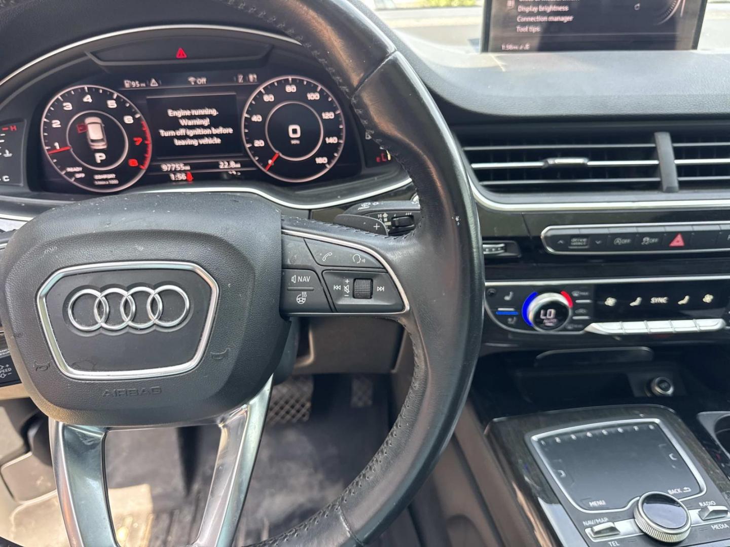 2017 Silver /Black Audi Q7 3.0 TFSI Premium Plus (WA1LAAF7XHD) , Automatic transmission, located at 6904 Johnston St., Lafayette, LA, 70503, (337) 988-1960, 30.143589, -92.100601- Photo#24