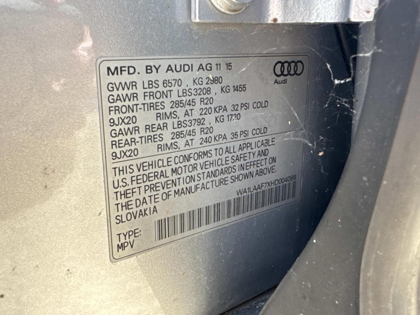 2017 Silver /Black Audi Q7 3.0 TFSI Premium Plus (WA1LAAF7XHD) , Automatic transmission, located at 6904 Johnston St., Lafayette, LA, 70503, (337) 988-1960, 30.143589, -92.100601- Photo#29