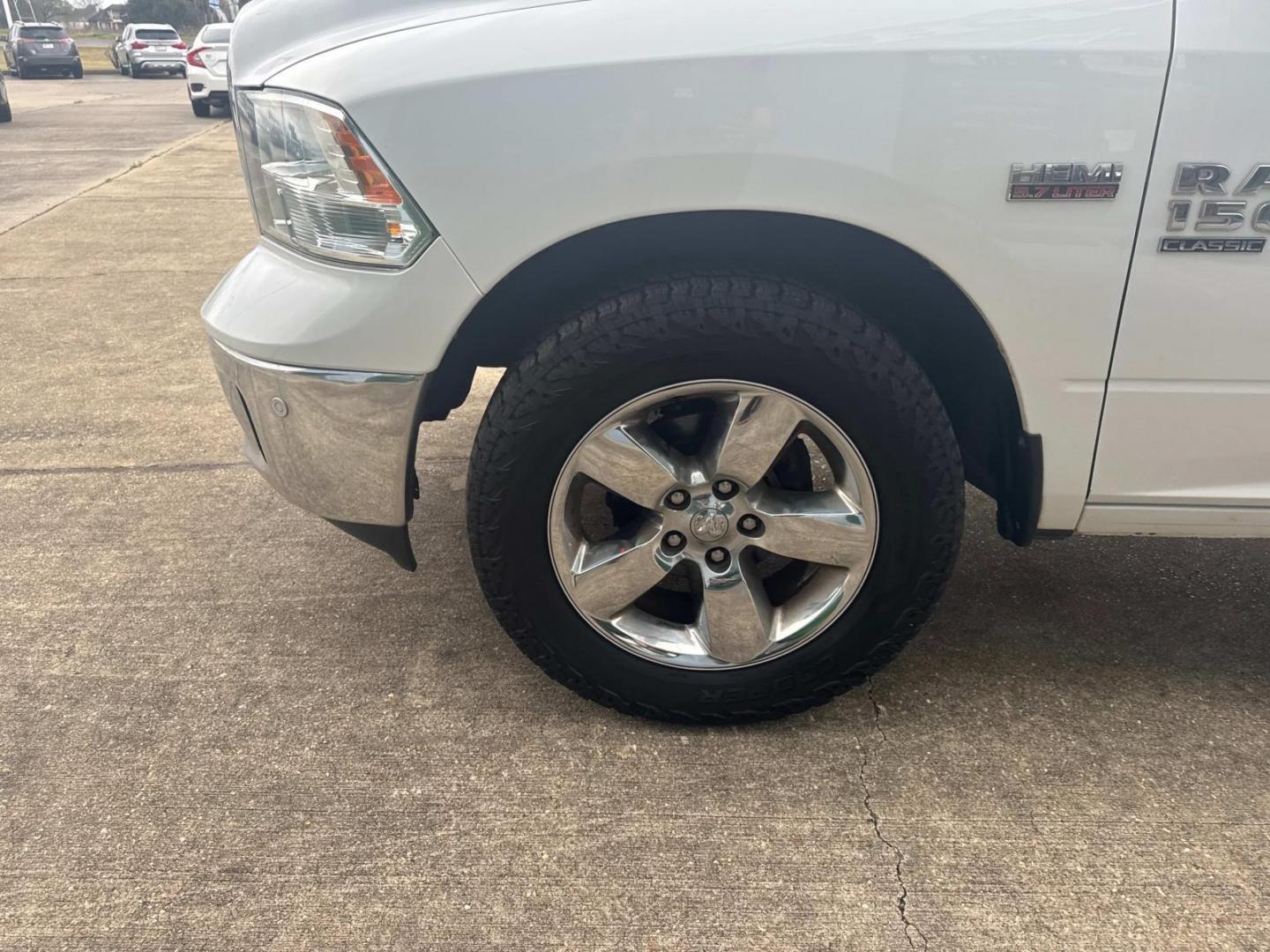 2019 White /Gray Ram 1500 Classic Lone Star 4x2 Crew Cab 5'7 Box (1C6RR6LT1KS) , Automatic transmission, located at 6904 Johnston St., Lafayette, LA, 70503, (337) 988-1960, 30.143589, -92.100601 - Photo#6