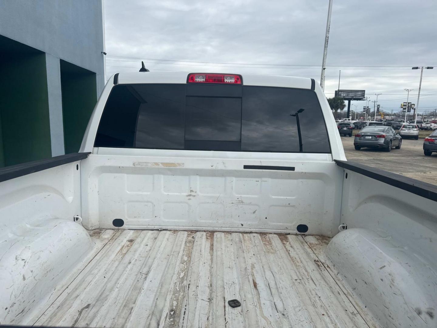 2019 White /Gray Ram 1500 Classic Lone Star 4x2 Crew Cab 5'7 Box (1C6RR6LT1KS) , Automatic transmission, located at 6904 Johnston St., Lafayette, LA, 70503, (337) 988-1960, 30.143589, -92.100601 - Photo#13