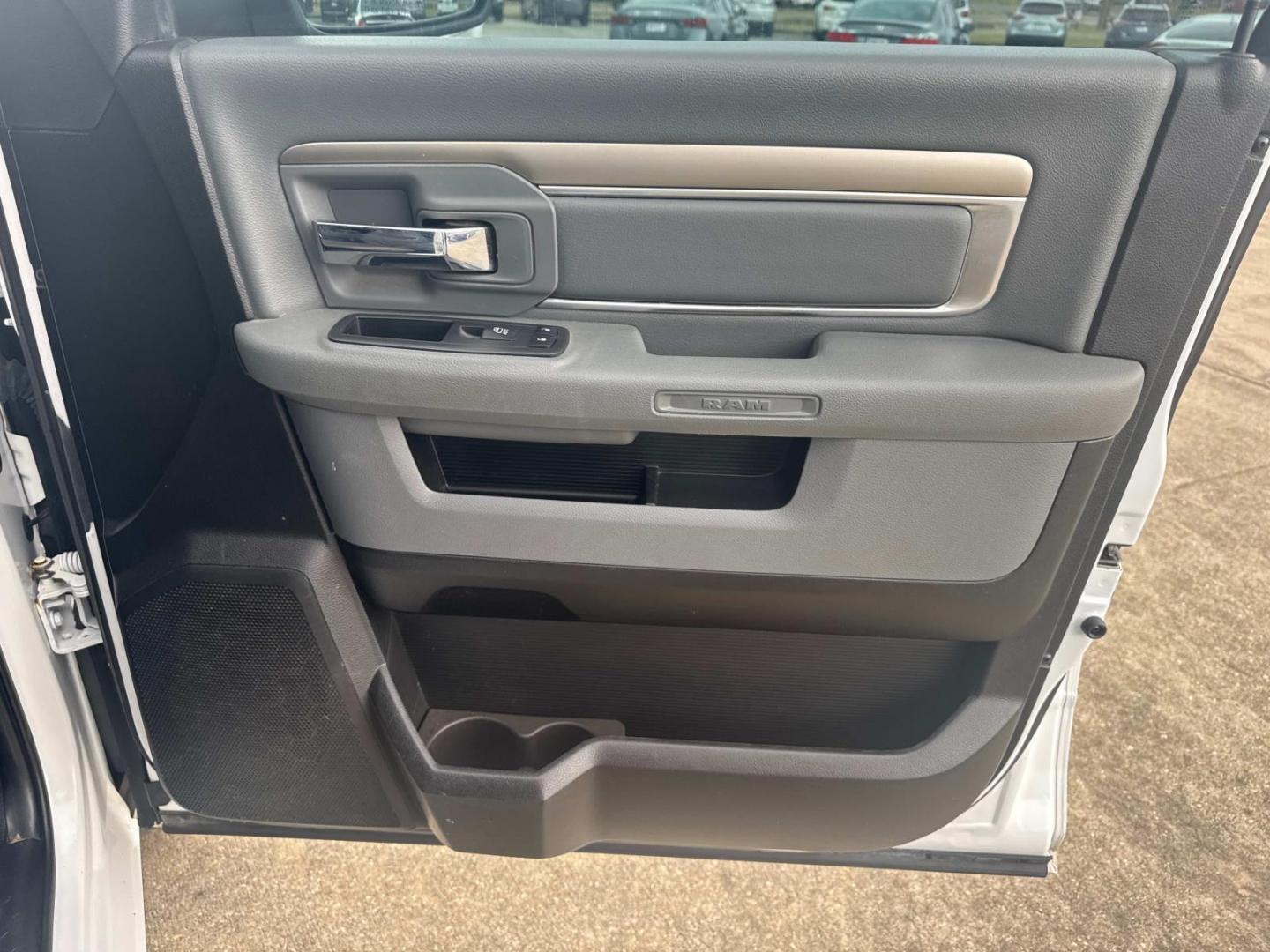 2019 White /Gray Ram 1500 Classic Lone Star 4x2 Crew Cab 5'7 Box (1C6RR6LT1KS) , Automatic transmission, located at 6904 Johnston St., Lafayette, LA, 70503, (337) 988-1960, 30.143589, -92.100601 - Photo#18