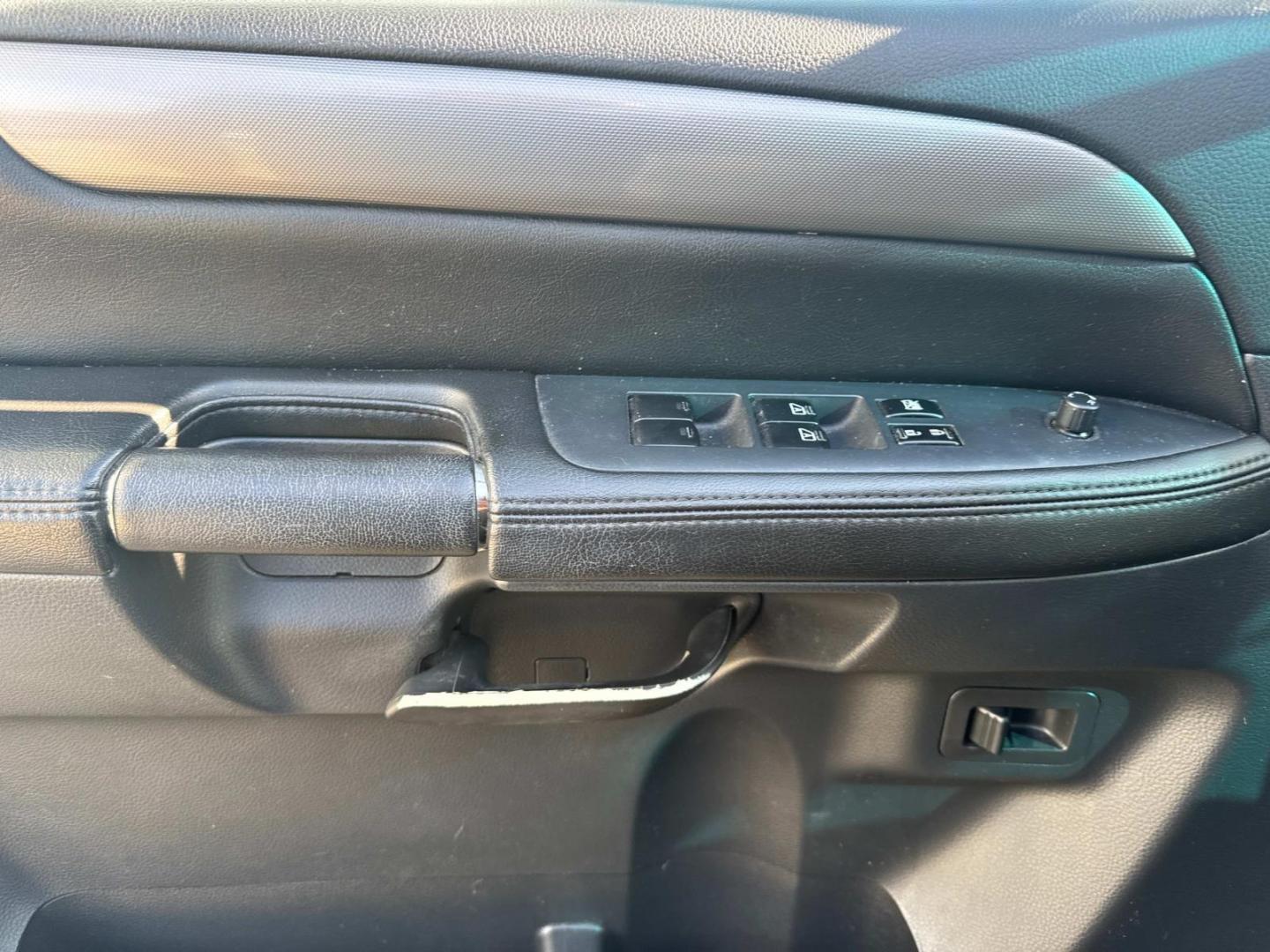 2012 Lakeshore Slate Metallic /Black Nissan Armada 2WD 4dr SV (5N1BA0ND0CN) , N/A transmission, located at 6904 Johnston St., Lafayette, LA, 70503, (337) 988-1960, 30.143589, -92.100601 - Photo#25
