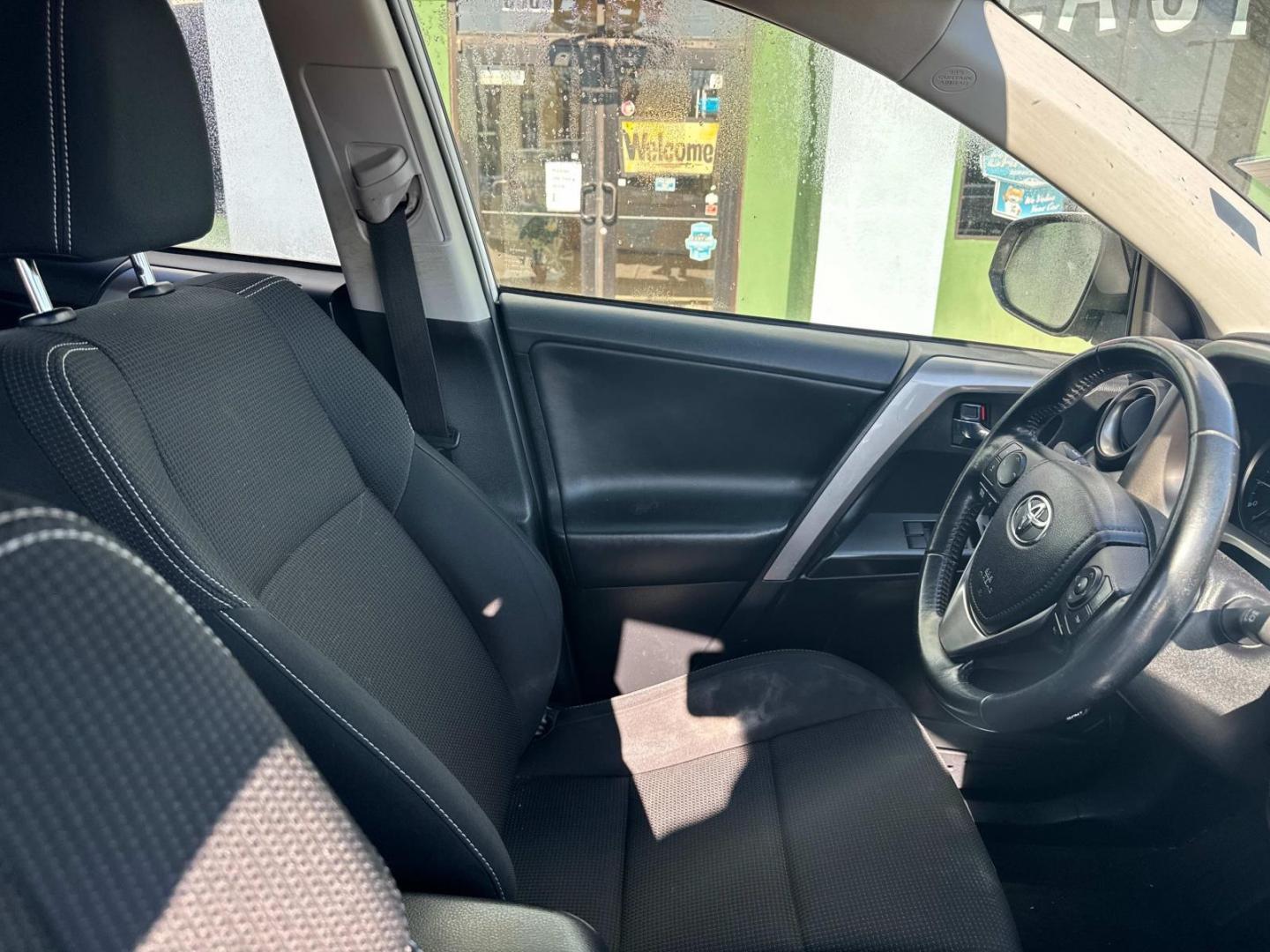 2017 White /Ash Toyota RAV4 XLE FWD (Natl) (JTMWFREV4HJ) , N/A transmission, located at 6904 Johnston St., Lafayette, LA, 70503, (337) 988-1960, 30.143589, -92.100601 - Photo#15