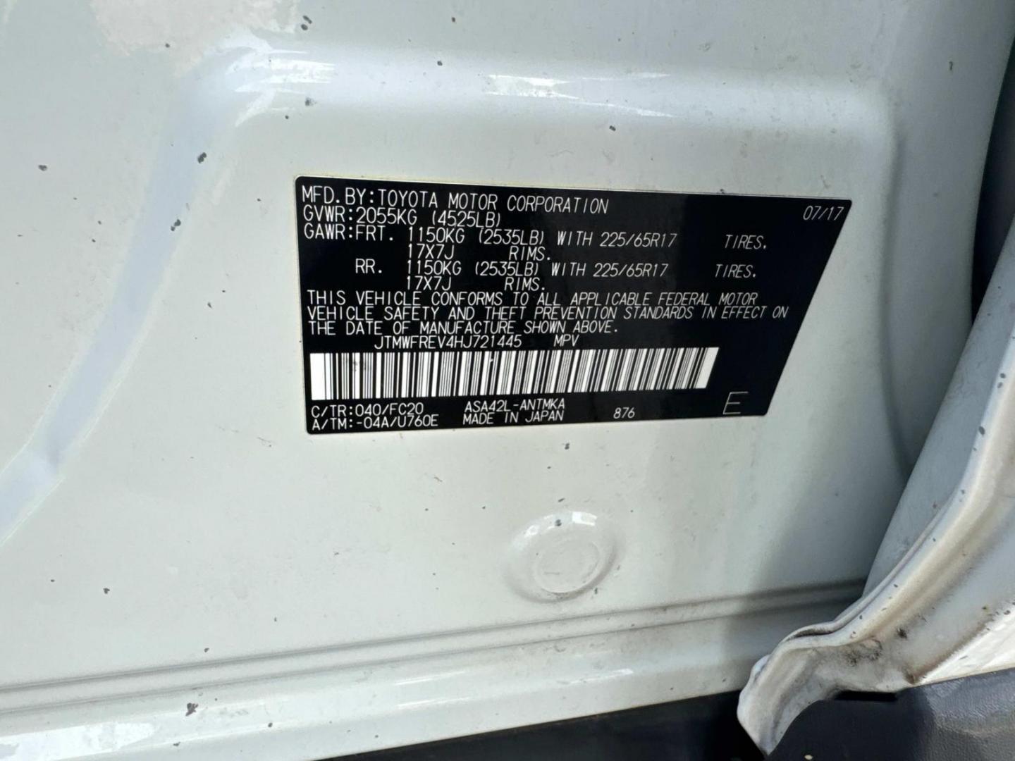 2017 White /Ash Toyota RAV4 XLE FWD (Natl) (JTMWFREV4HJ) , N/A transmission, located at 6904 Johnston St., Lafayette, LA, 70503, (337) 988-1960, 30.143589, -92.100601 - Photo#23