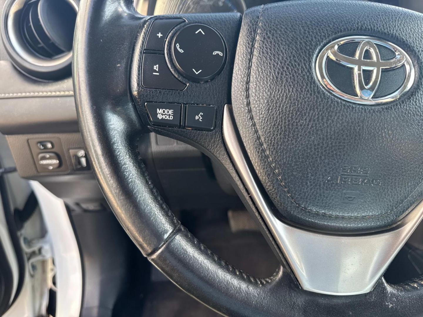 2017 White /Ash Toyota RAV4 XLE FWD (Natl) (JTMWFREV4HJ) , N/A transmission, located at 6904 Johnston St., Lafayette, LA, 70503, (337) 988-1960, 30.143589, -92.100601 - Photo#29