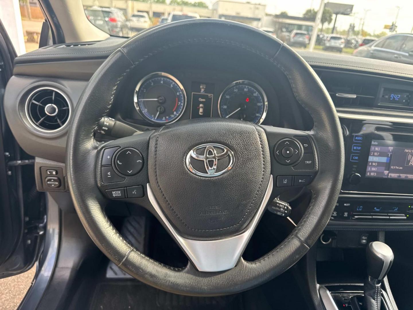 2018 Blue Crush Metallic /Black Toyota Corolla SE Manual (Natl) (5YFBURHE9JP) , N/A transmission, located at 6904 Johnston St., Lafayette, LA, 70503, (337) 988-1960, 30.143589, -92.100601 - Photo#27