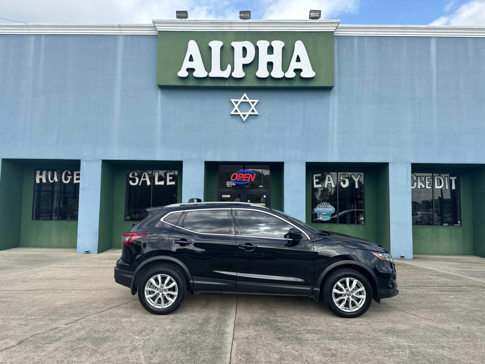 photo of 2020 Nissan Rogue Sport FWD SV