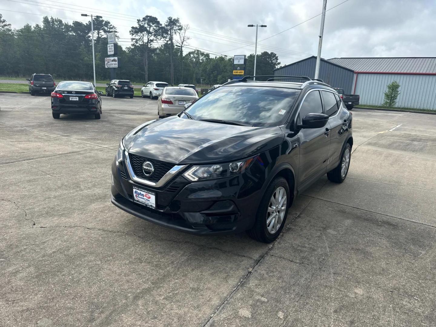 2020 Black /Black Nissan Rogue Sport FWD SV (JN1BJ1CV7LW) , Automatic transmission, located at 6904 Johnston St., Lafayette, LA, 70503, (337) 988-1960, 30.143589, -92.100601 - Photo#3