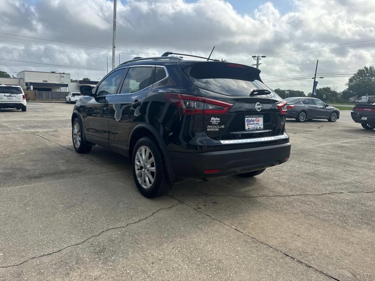 2020 Black /Black Nissan Rogue Sport FWD SV (JN1BJ1CV7LW) , Automatic transmission, located at 6904 Johnston St., Lafayette, LA, 70503, (337) 988-1960, 30.143589, -92.100601 - Photo#7