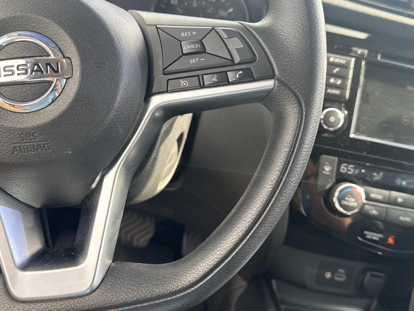 2020 Black /Black Nissan Rogue Sport FWD SV (JN1BJ1CV7LW) , Automatic transmission, located at 6904 Johnston St., Lafayette, LA, 70503, (337) 988-1960, 30.143589, -92.100601 - Photo#27