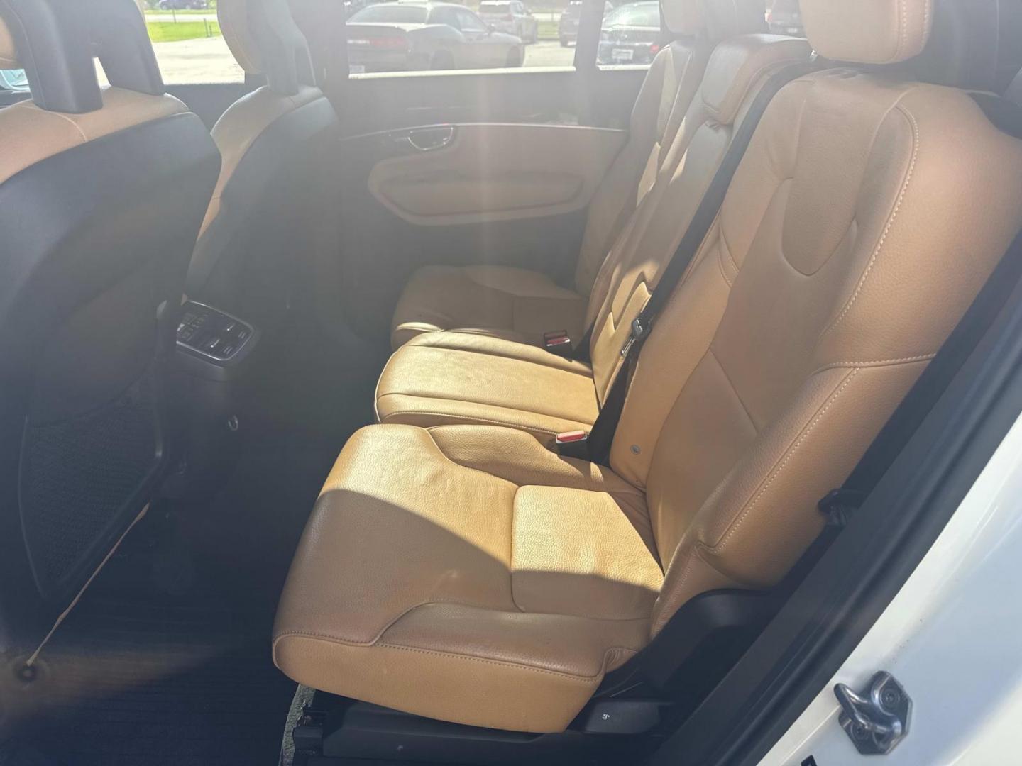 2017 Crystal White Pearl Metallic /Amber Volvo XC90 T6 AWD 7-Passenger Momentum (YV4A22PK3H1) , N/A transmission, located at 6904 Johnston St., Lafayette, LA, 70503, (337) 988-1960, 30.143589, -92.100601 - Photo#20