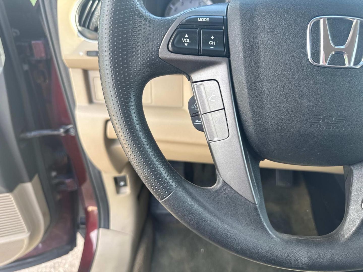 2014 Dark Cherry Pearl /Beige Honda Pilot 4WD 4dr LX (5FNYF4H20EB) , Automatic transmission, located at 6904 Johnston St., Lafayette, LA, 70503, (337) 988-1960, 30.143589, -92.100601 - Photo#27
