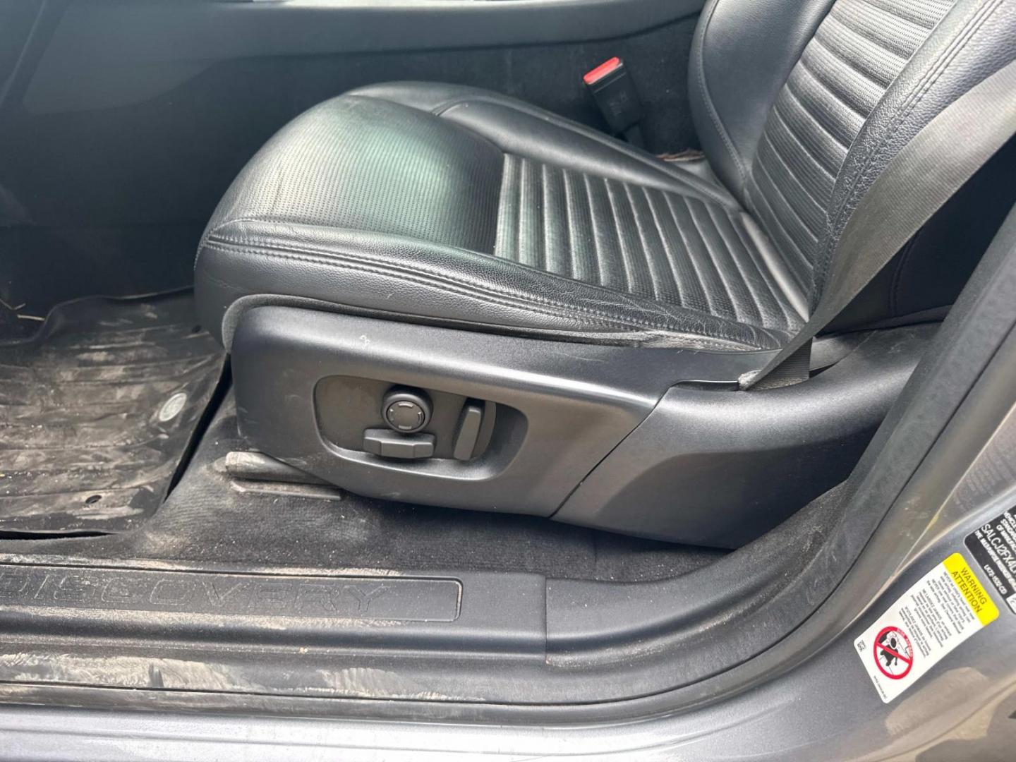 2020 Gray /Ebony Land Rover Discovery Sport S 4WD (SALCJ2FX4LH) , N/A transmission, located at 6904 Johnston St., Lafayette, LA, 70503, (337) 988-1960, 30.143589, -92.100601 - Photo#22