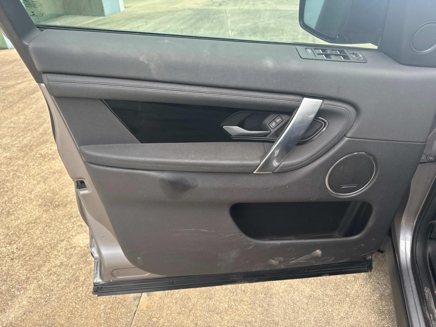 2020 Gray /Ebony Land Rover Discovery Sport S 4WD (SALCJ2FX4LH) , N/A transmission, located at 6904 Johnston St., Lafayette, LA, 70503, (337) 988-1960, 30.143589, -92.100601 - Photo#24