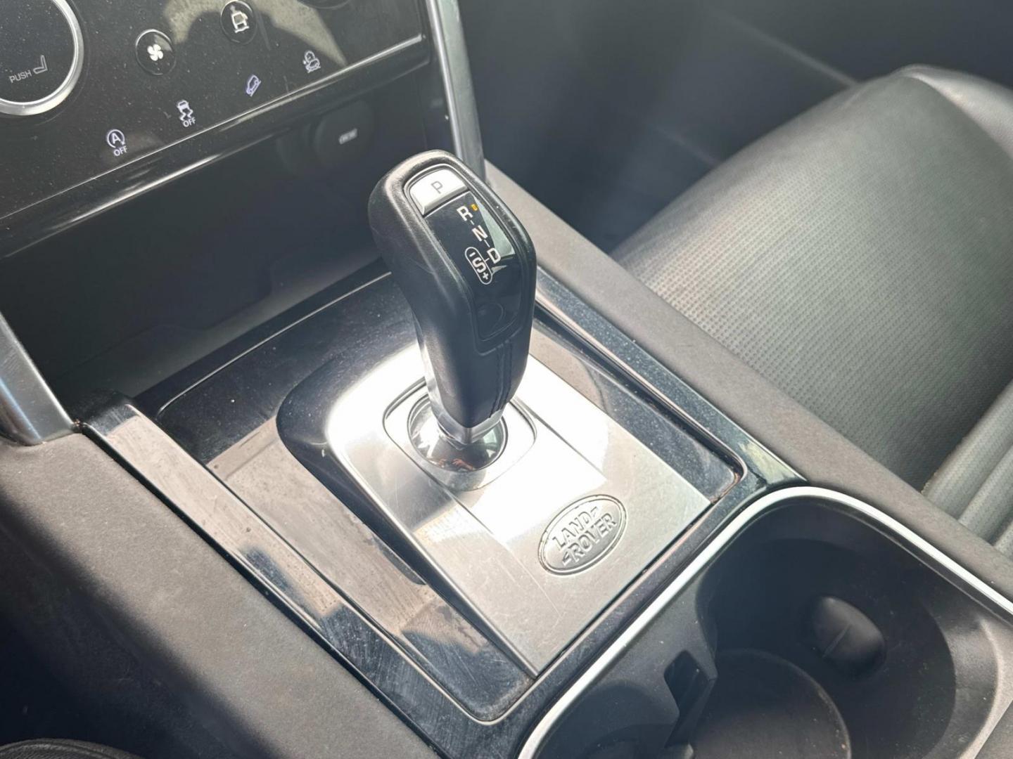 2020 Gray /Ebony Land Rover Discovery Sport S 4WD (SALCJ2FX4LH) , N/A transmission, located at 6904 Johnston St., Lafayette, LA, 70503, (337) 988-1960, 30.143589, -92.100601 - Photo#31