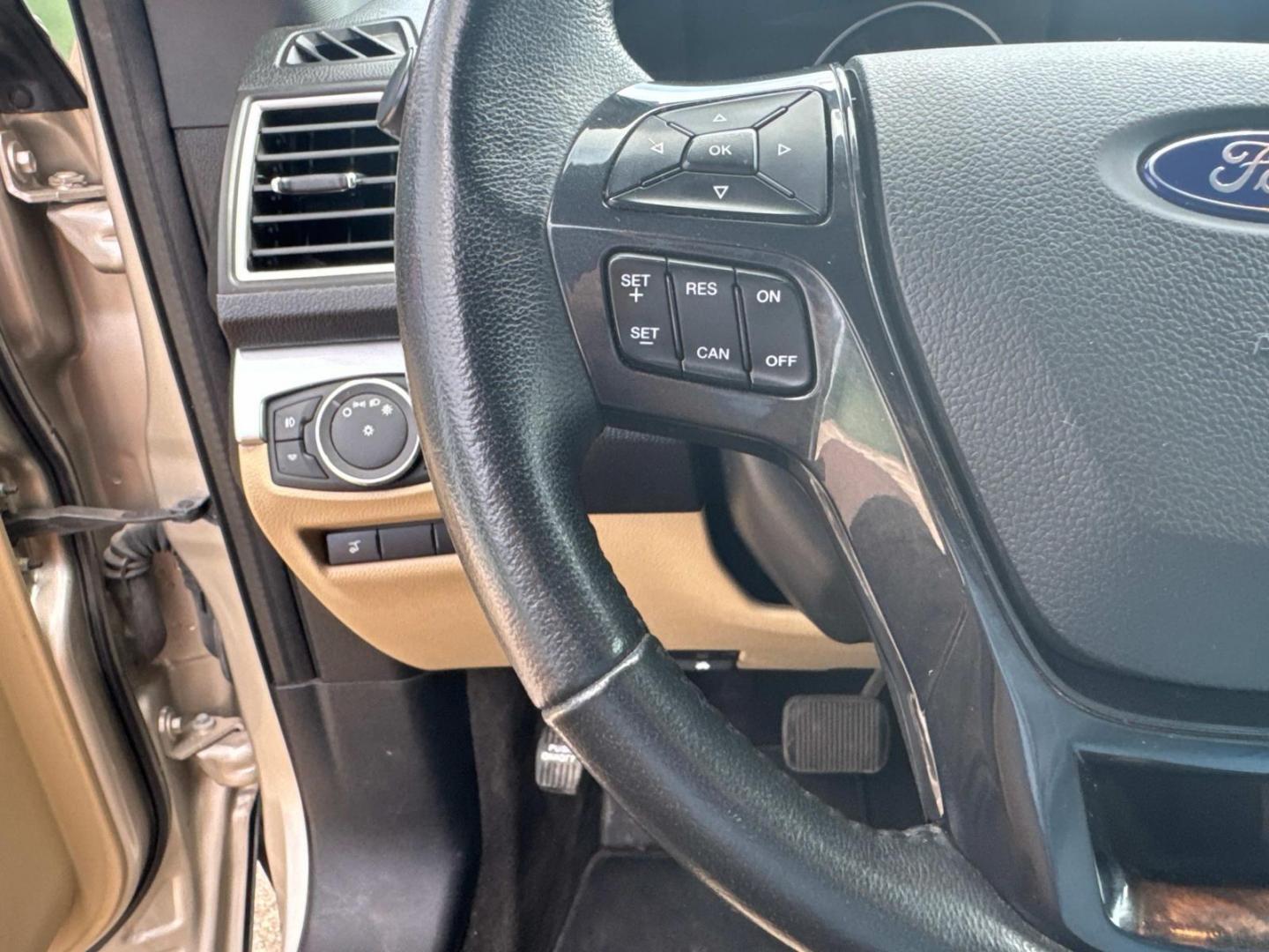 2017 Gold /Medium Light Camel Ford Explorer XLT FWD (1FM5K7DHXHG) , Automatic transmission, located at 6904 Johnston St., Lafayette, LA, 70503, (337) 988-1960, 30.143589, -92.100601 - Photo#28