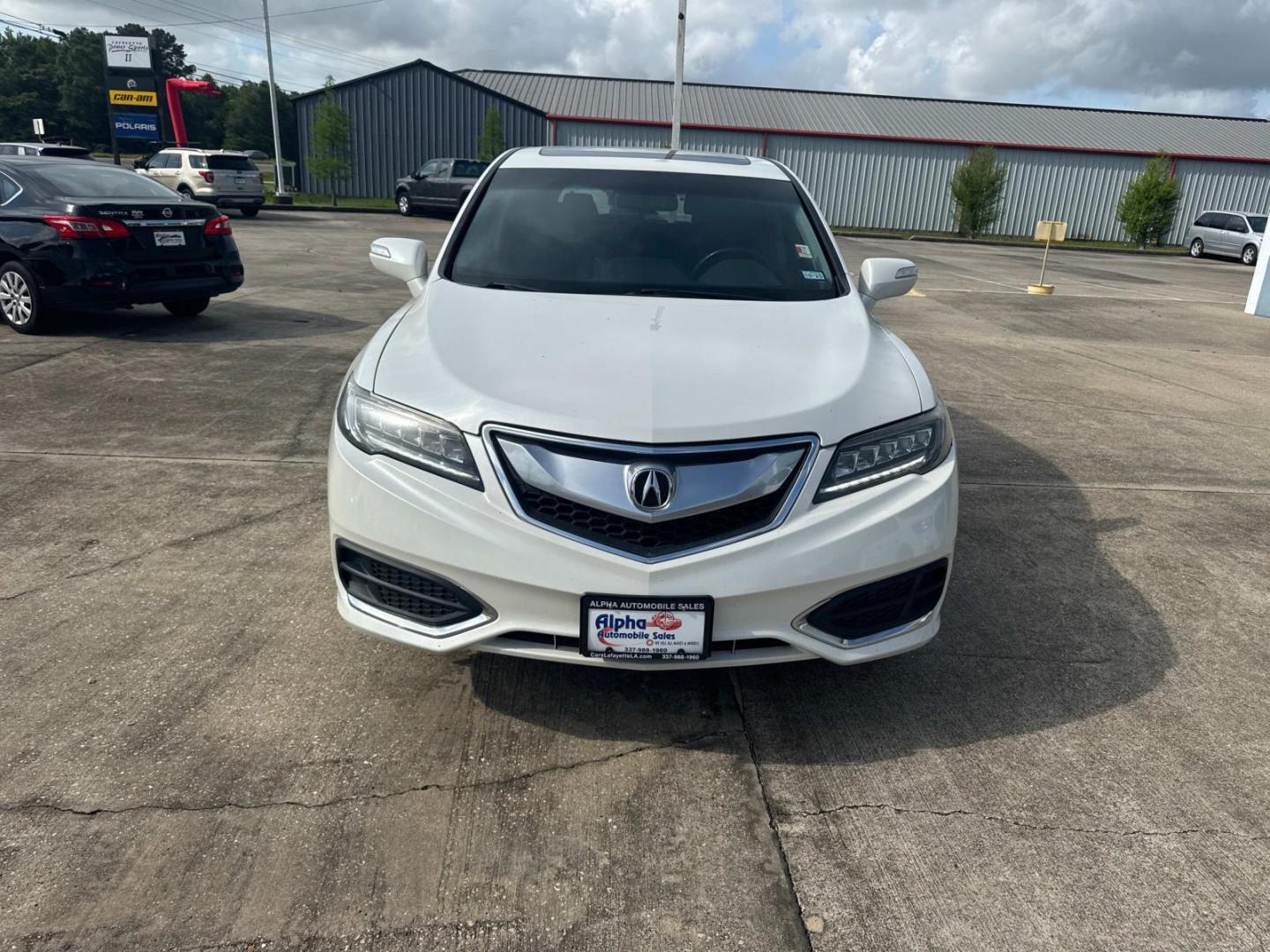2018 White /Black Acura RDX FWD w/Technology Pkg (5J8TB3H59JL) , Automatic transmission, located at 6904 Johnston St., Lafayette, LA, 70503, (337) 988-1960, 30.143589, -92.100601 - Photo#3