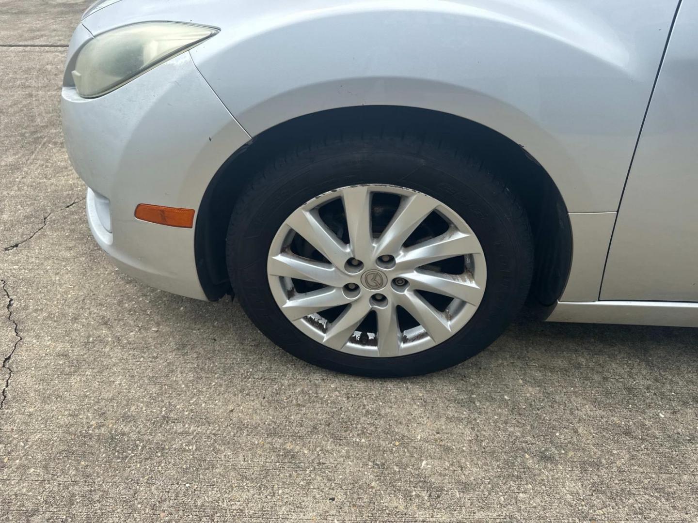 2011 Silver /Black Mazda MAZDA6 4dr Sdn Auto i Grand Touring (1YVHZ8CH4B5) , N/A transmission, located at 6904 Johnston St., Lafayette, LA, 70503, (337) 988-1960, 30.143589, -92.100601 - Photo#6