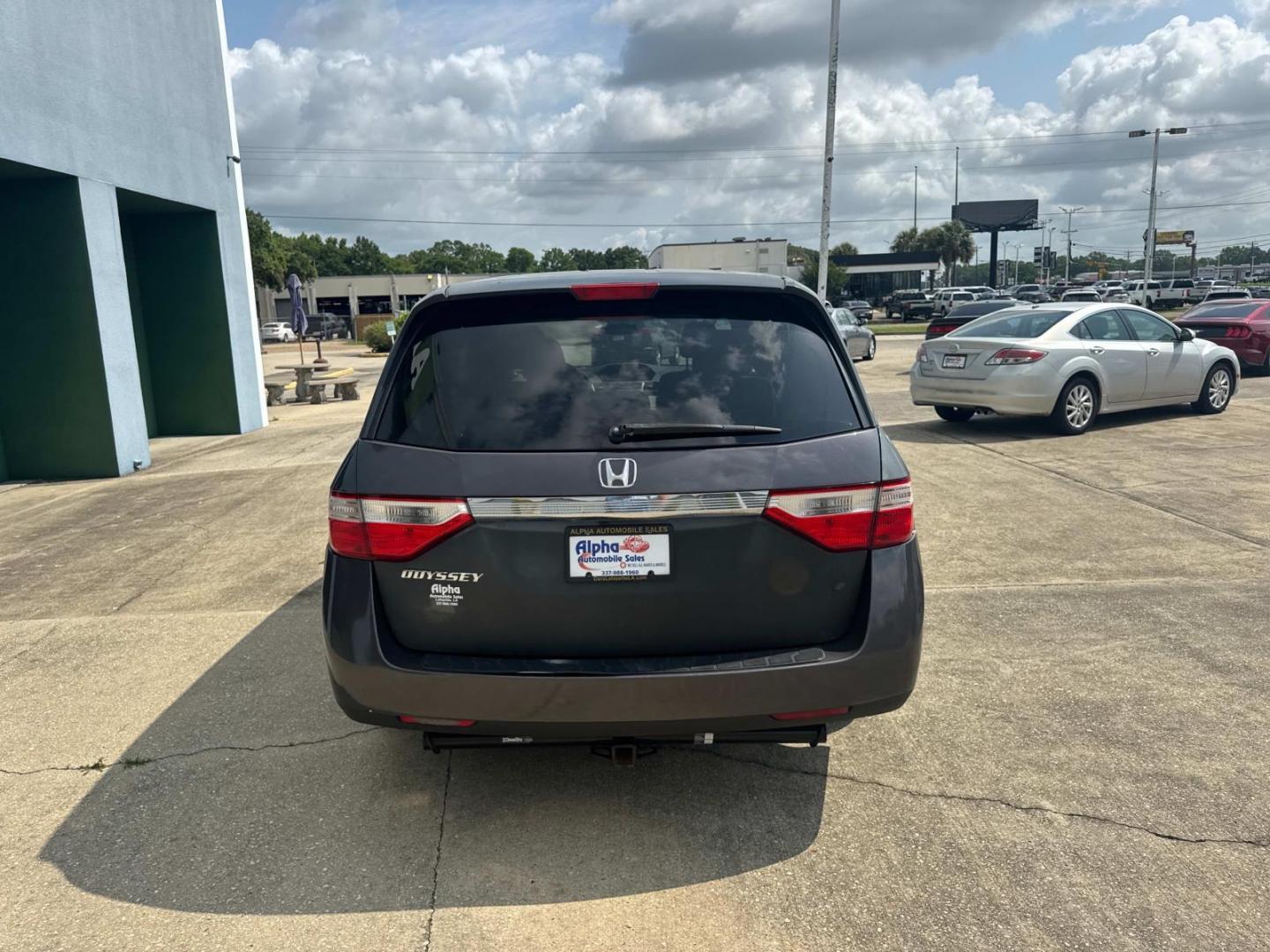 2013 Gray /Gray Honda Odyssey 5dr LX (5FNRL5H28DB) , N/A transmission, located at 6904 Johnston St., Lafayette, LA, 70503, (337) 988-1960, 30.143589, -92.100601 - Photo#9