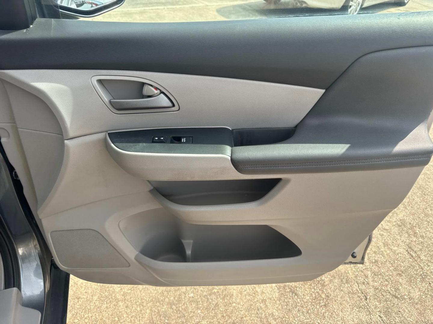 2013 Gray /Gray Honda Odyssey 5dr LX (5FNRL5H28DB) , N/A transmission, located at 6904 Johnston St., Lafayette, LA, 70503, (337) 988-1960, 30.143589, -92.100601 - Photo#17