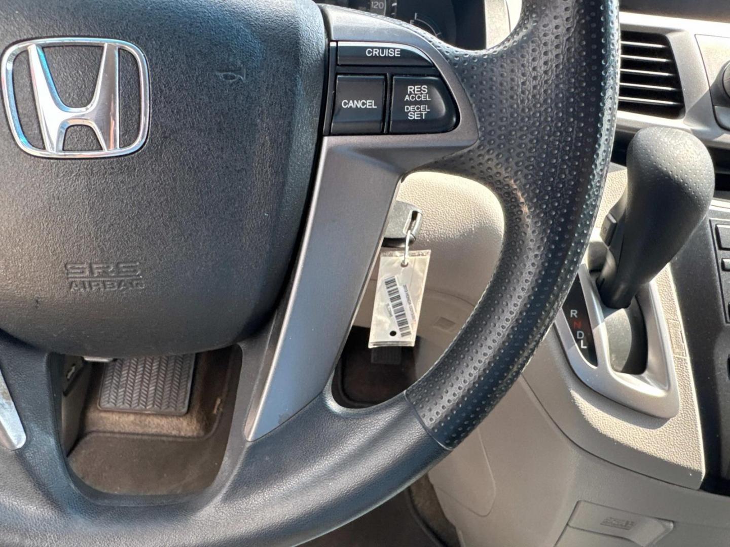 2013 Gray /Gray Honda Odyssey 5dr LX (5FNRL5H28DB) , N/A transmission, located at 6904 Johnston St., Lafayette, LA, 70503, (337) 988-1960, 30.143589, -92.100601 - Photo#30