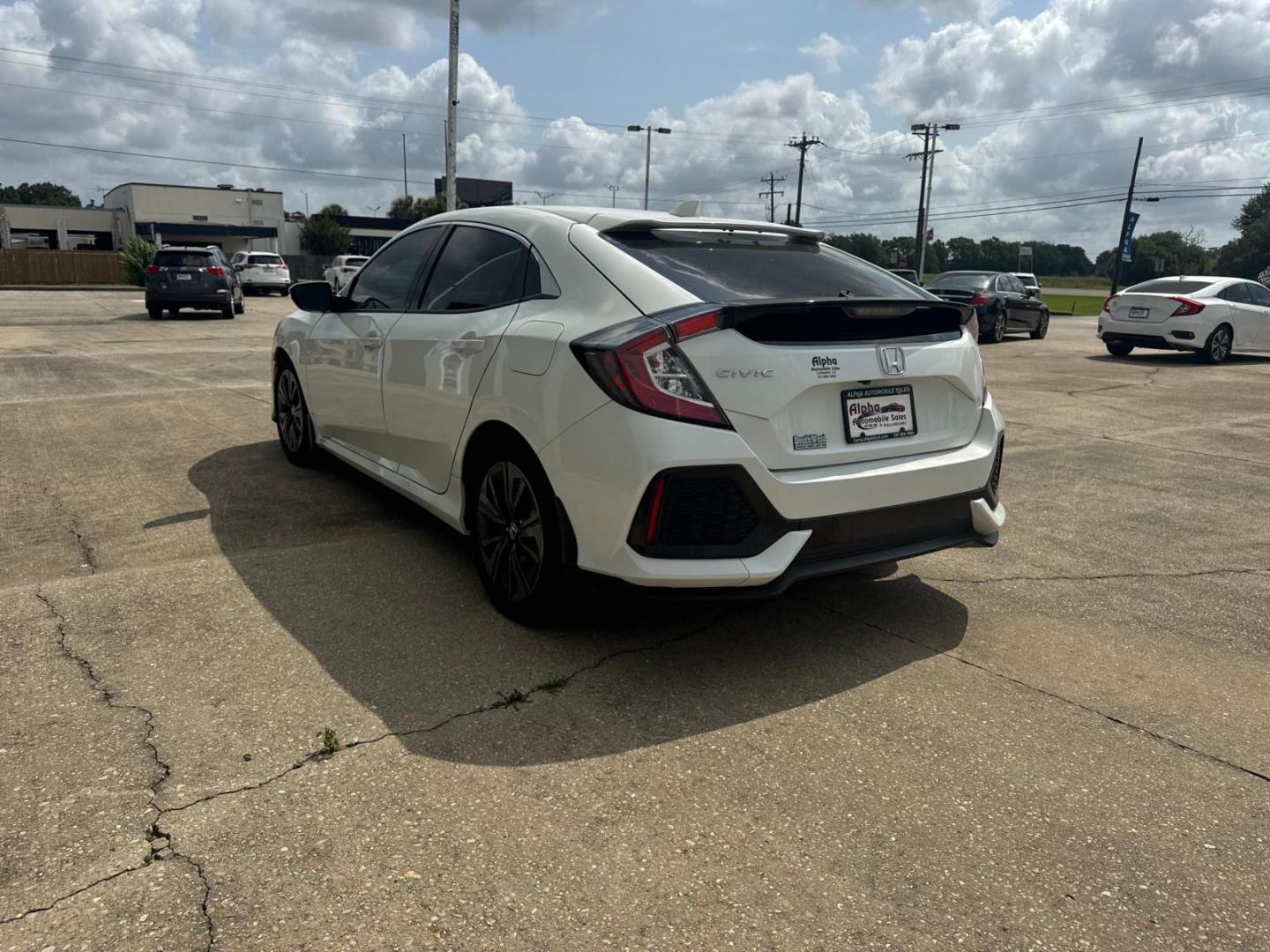 2017 White /Black Honda Civic Hatchback EX CVT (SHHFK7H50HU) , Automatic transmission, located at 6904 Johnston St., Lafayette, LA, 70503, (337) 988-1960, 30.143589, -92.100601 - Photo#8