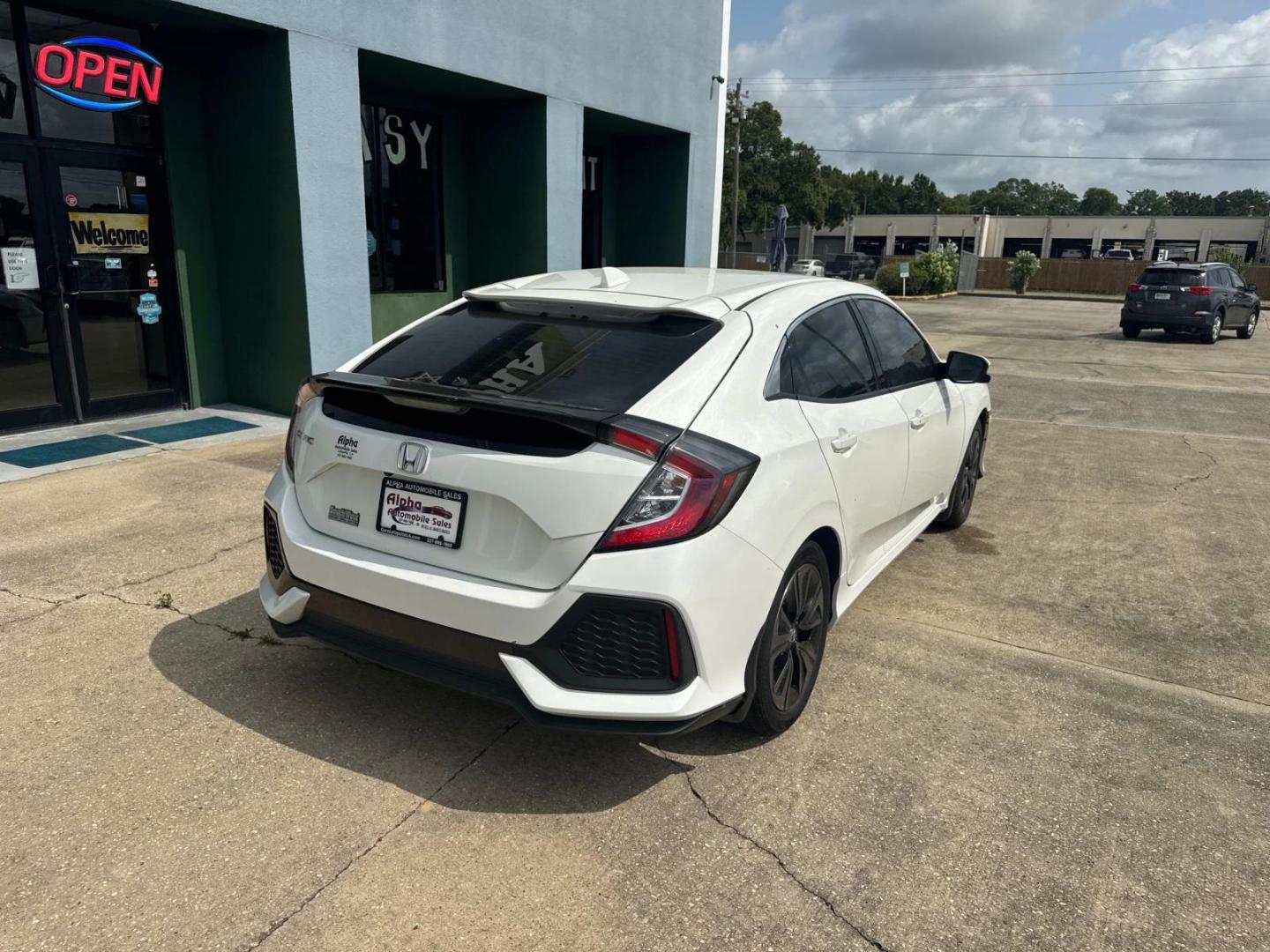 2017 White /Black Honda Civic Hatchback EX CVT (SHHFK7H50HU) , Automatic transmission, located at 6904 Johnston St., Lafayette, LA, 70503, (337) 988-1960, 30.143589, -92.100601 - Photo#11