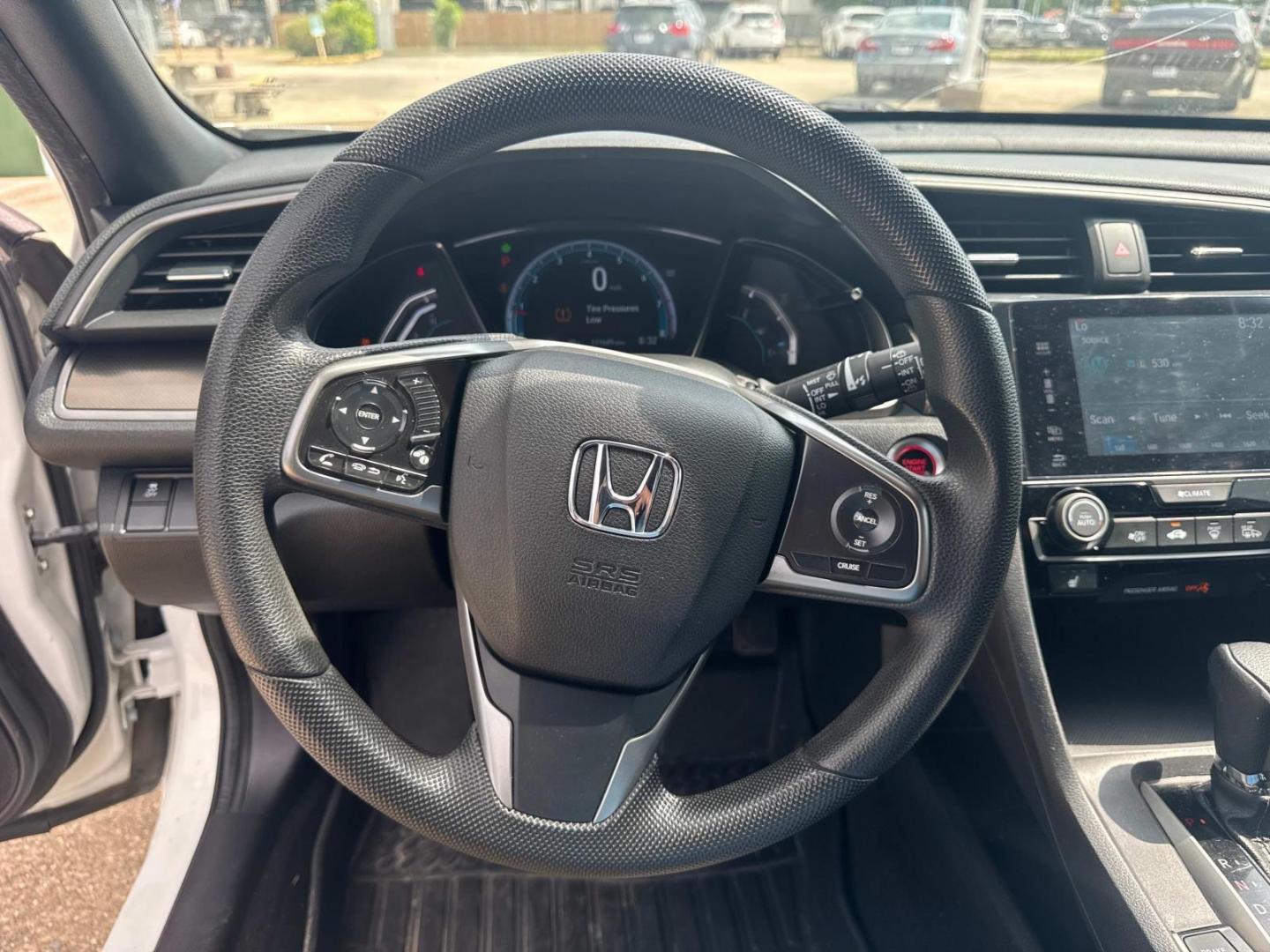 2017 White /Black Honda Civic Hatchback EX CVT (SHHFK7H50HU) , Automatic transmission, located at 6904 Johnston St., Lafayette, LA, 70503, (337) 988-1960, 30.143589, -92.100601 - Photo#26