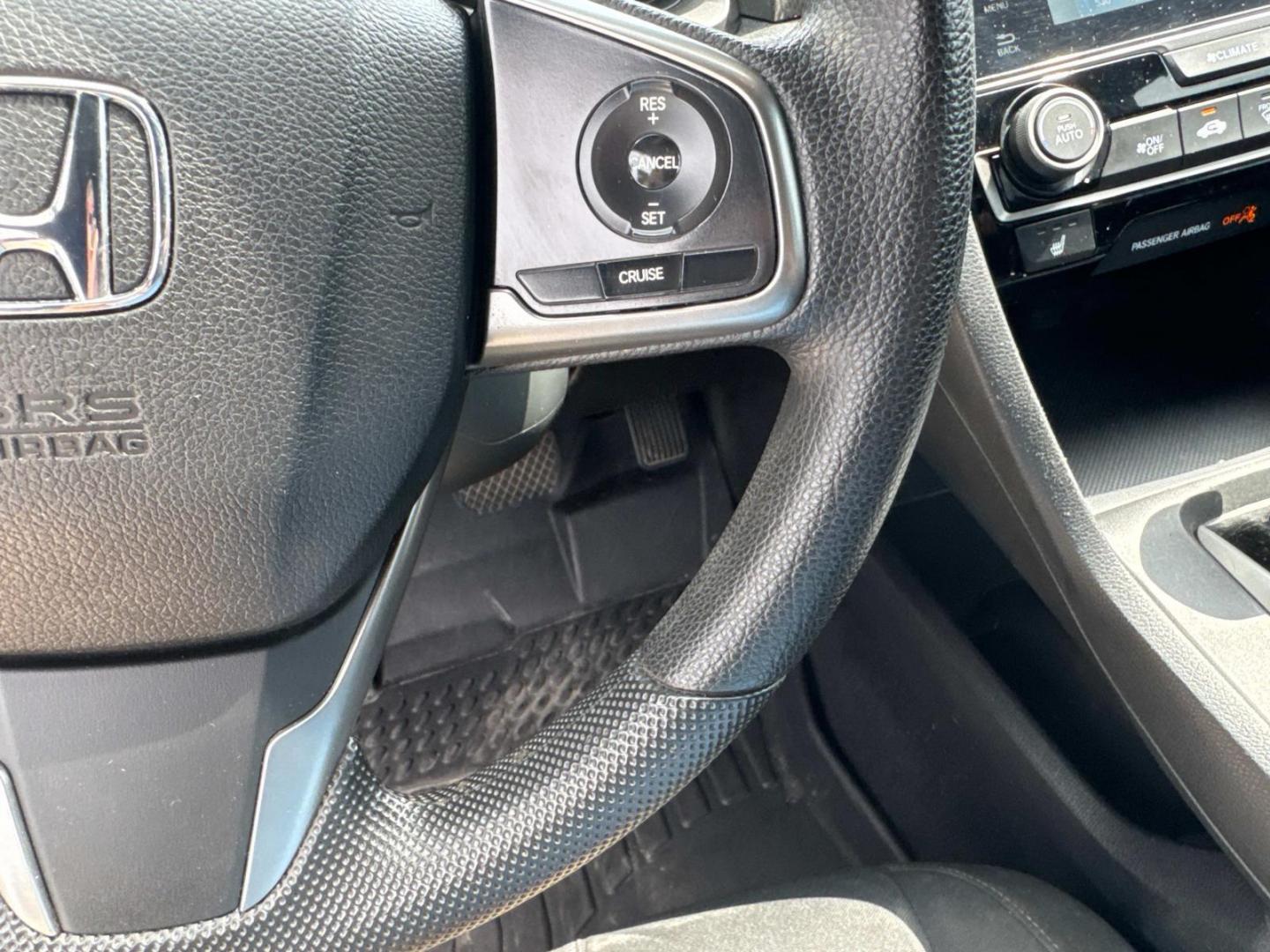 2017 White /Black Honda Civic Hatchback EX CVT (SHHFK7H50HU) , Automatic transmission, located at 6904 Johnston St., Lafayette, LA, 70503, (337) 988-1960, 30.143589, -92.100601 - Photo#28