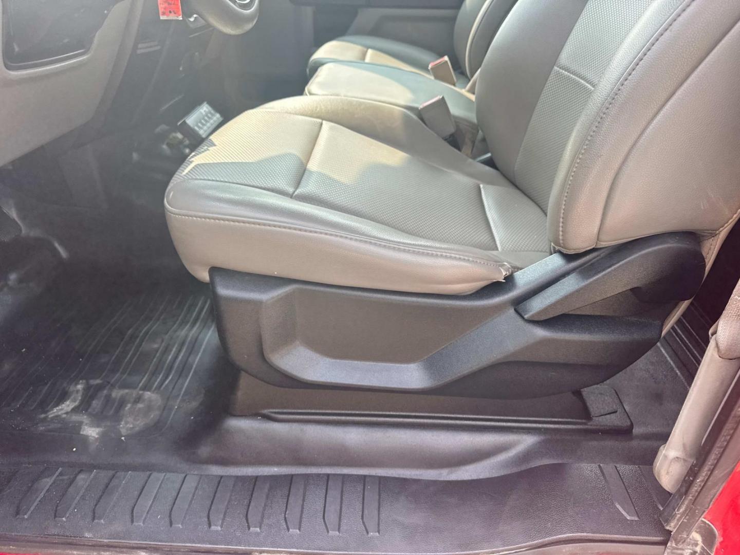 2020 Red /Gray Ford F-150 XL 2WD SuperCab 6.5' Box (1FTEX1CP2LK) , Automatic transmission, located at 6904 Johnston St., Lafayette, LA, 70503, (337) 988-1960, 30.143589, -92.100601 - Photo#20