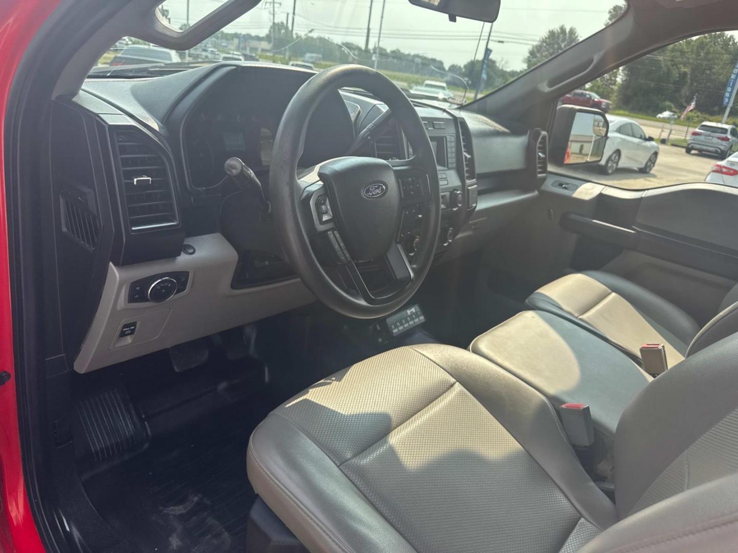 2020 Red /Gray Ford F-150 XL 2WD SuperCab 6.5' Box (1FTEX1CP2LK) , Automatic transmission, located at 6904 Johnston St., Lafayette, LA, 70503, (337) 988-1960, 30.143589, -92.100601 - Photo#21