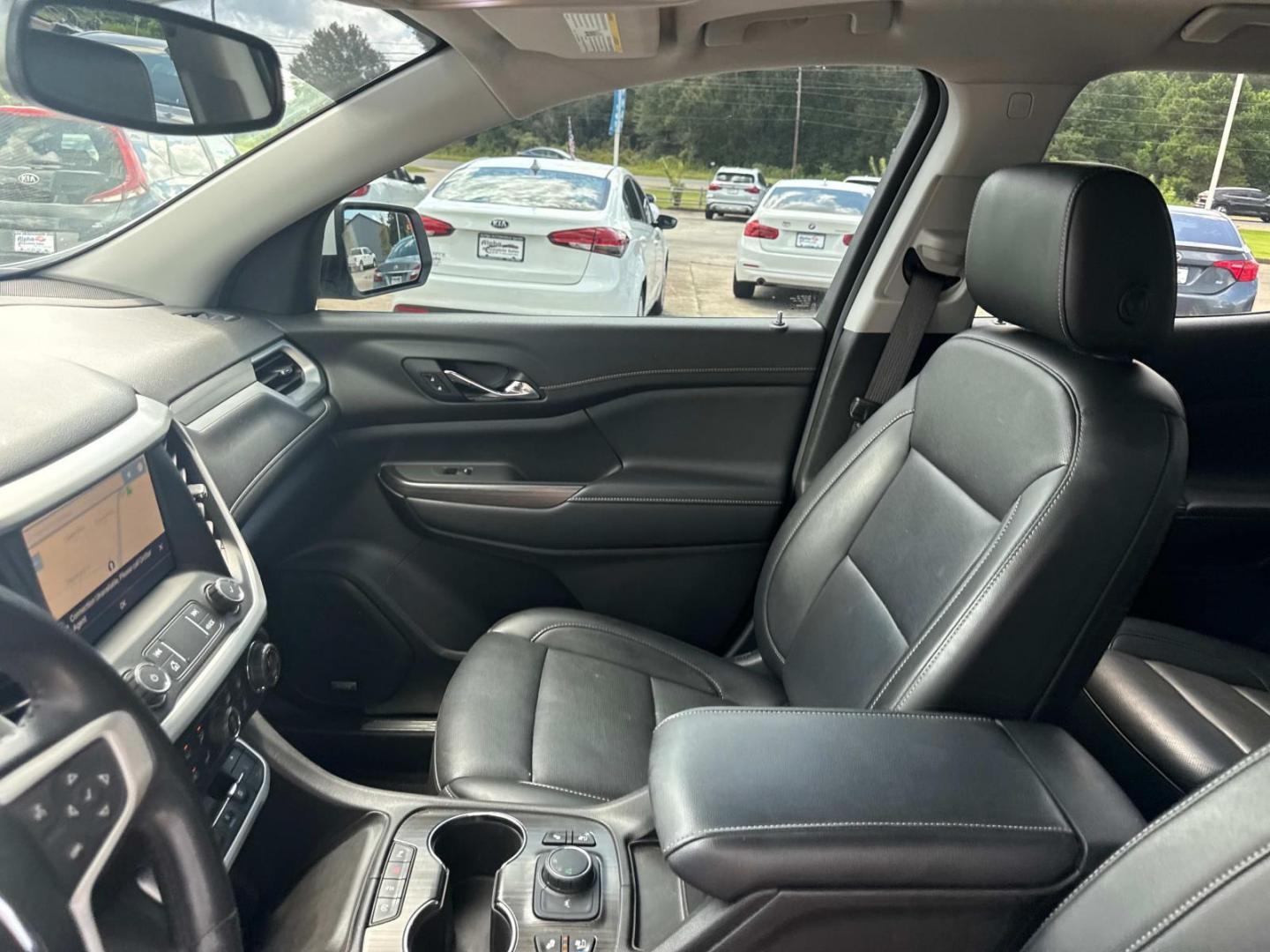 2021 White /Black GMC Acadia FWD 4dr SLT (1GKKNMLSXMZ) , N/A transmission, located at 6904 Johnston St., Lafayette, LA, 70503, (337) 988-1960, 30.143589, -92.100601 - Photo#21