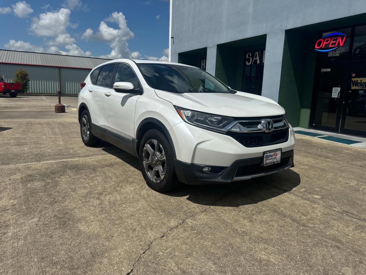 2019 White /Ivory Honda CR-V EX-L 2WD (2HKRW1H82KH) , Automatic transmission, located at 6904 Johnston St., Lafayette, LA, 70503, (337) 988-1960, 30.143589, -92.100601 - Photo#2