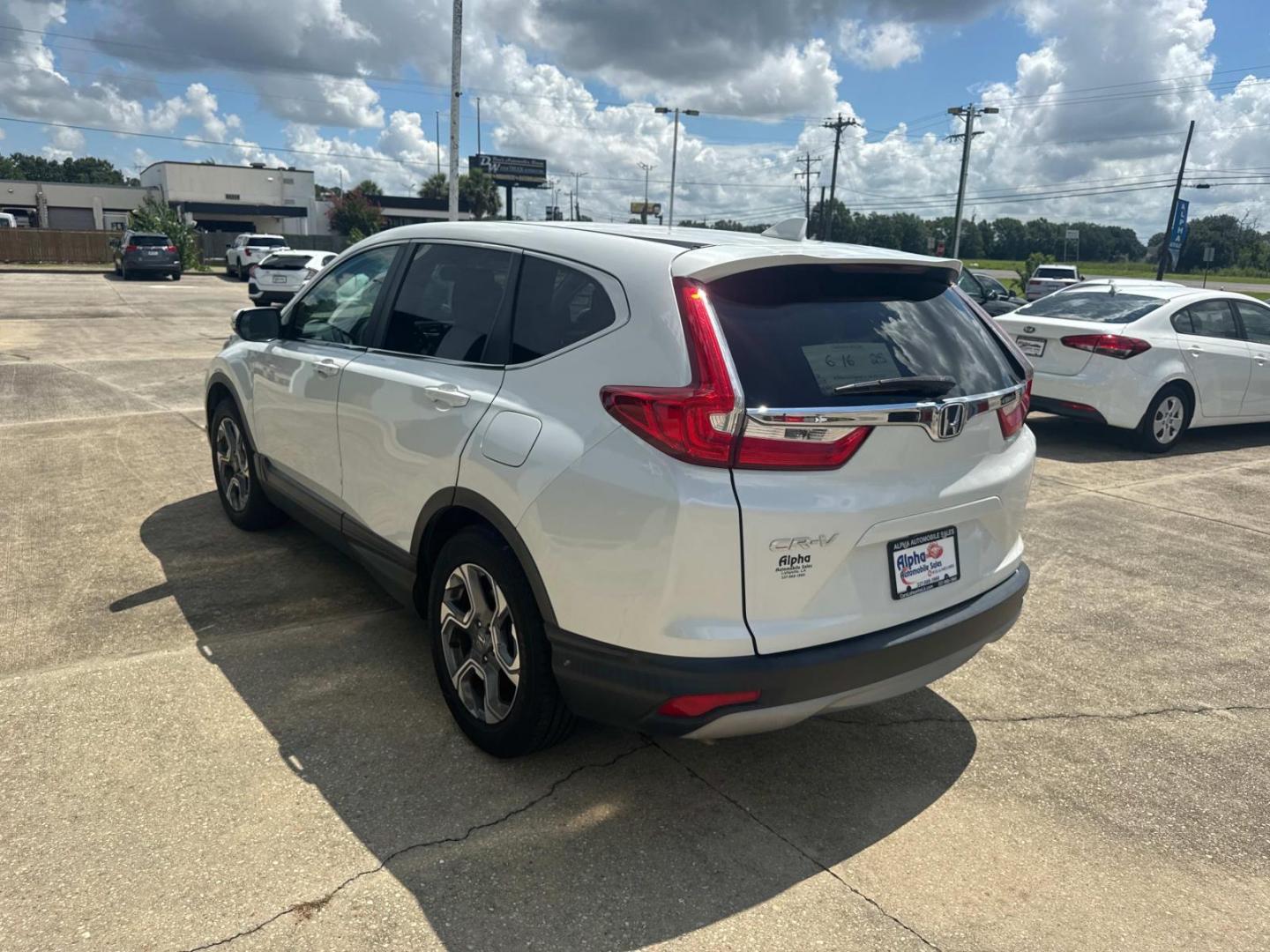 2019 White /Ivory Honda CR-V EX-L 2WD (2HKRW1H82KH) , Automatic transmission, located at 6904 Johnston St., Lafayette, LA, 70503, (337) 988-1960, 30.143589, -92.100601 - Photo#8