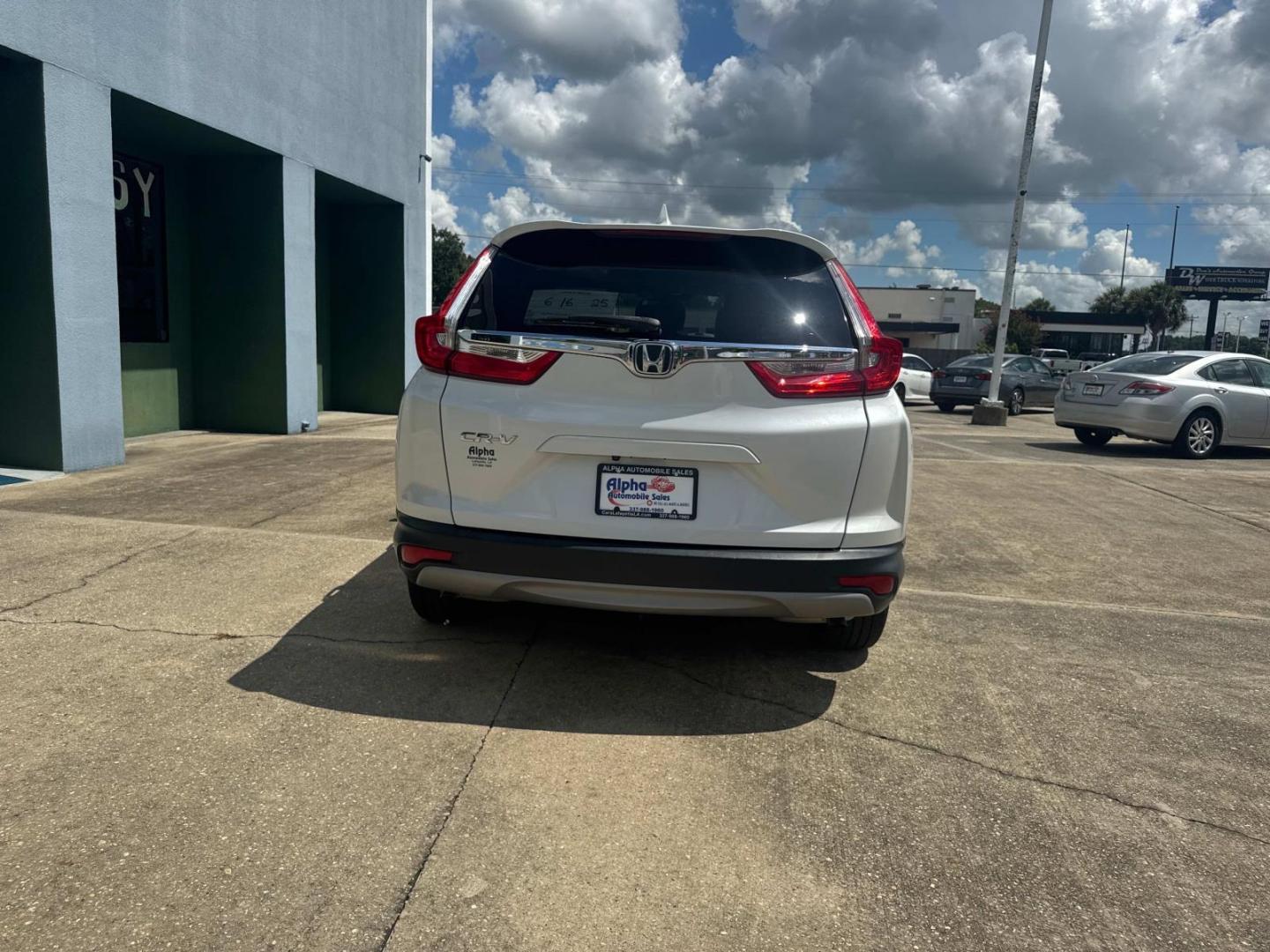2019 White /Ivory Honda CR-V EX-L 2WD (2HKRW1H82KH) , Automatic transmission, located at 6904 Johnston St., Lafayette, LA, 70503, (337) 988-1960, 30.143589, -92.100601 - Photo#11