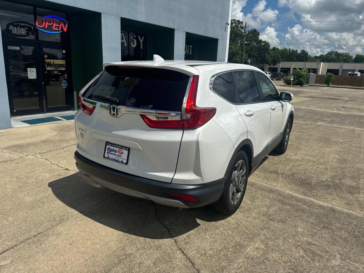 2019 White /Ivory Honda CR-V EX-L 2WD (2HKRW1H82KH) , Automatic transmission, located at 6904 Johnston St., Lafayette, LA, 70503, (337) 988-1960, 30.143589, -92.100601 - Photo#12