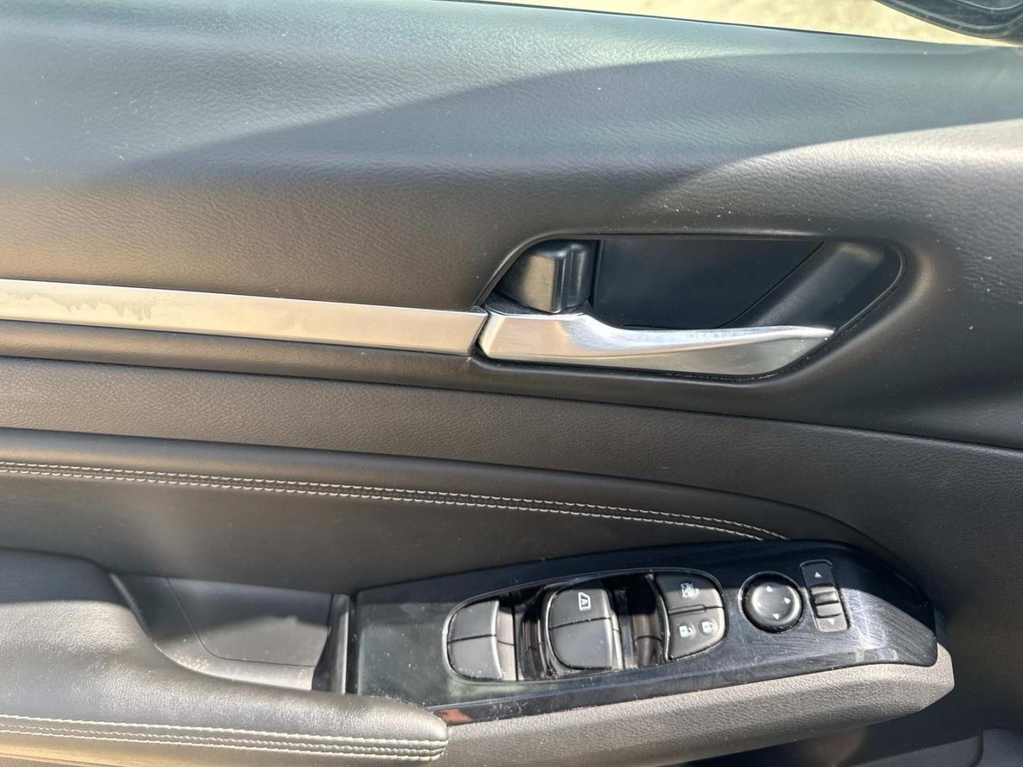 2021 Gray /Black Nissan Altima 2.5 SV Sedan (1N4BL4DV0MN) , Automatic transmission, located at 6904 Johnston St., Lafayette, LA, 70503, (337) 988-1960, 30.143589, -92.100601 - Photo#25