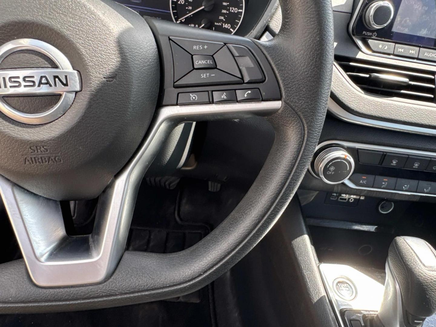 2021 Gray /Black Nissan Altima 2.5 SV Sedan (1N4BL4DV0MN) , Automatic transmission, located at 6904 Johnston St., Lafayette, LA, 70503, (337) 988-1960, 30.143589, -92.100601 - Photo#28