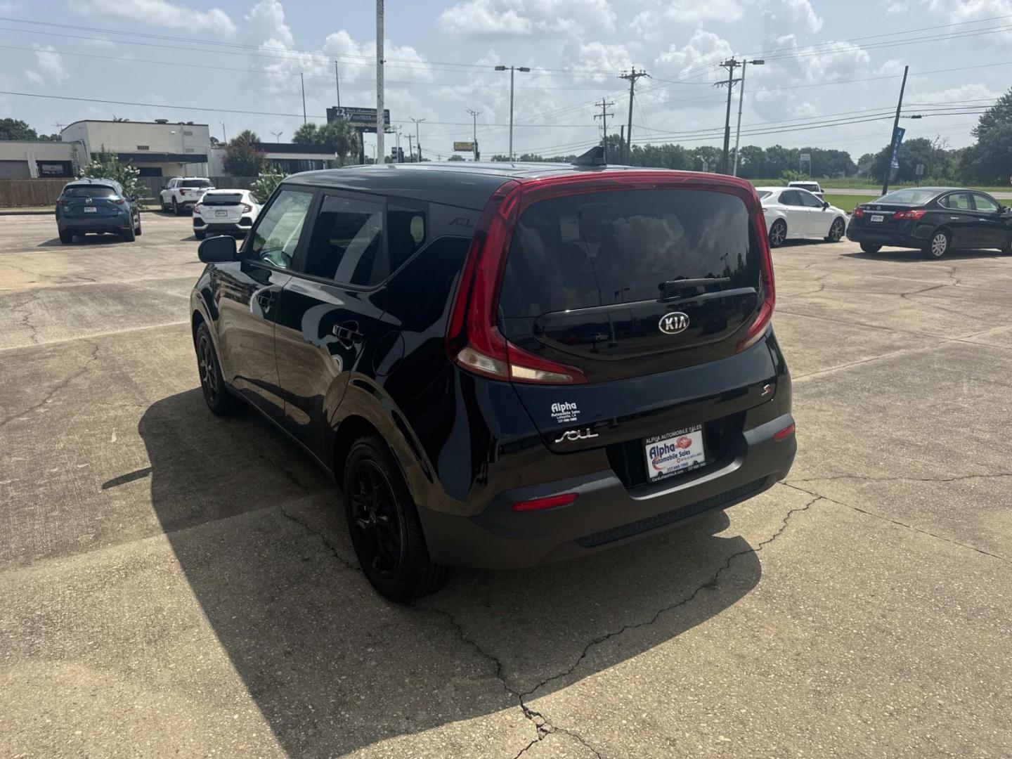 2021 Cherry Black /Black Kia Soul S IVT (KNDJ23AU1M7) , Automatic transmission, located at 6904 Johnston St., Lafayette, LA, 70503, (337) 988-1960, 30.143589, -92.100601 - Photo#8