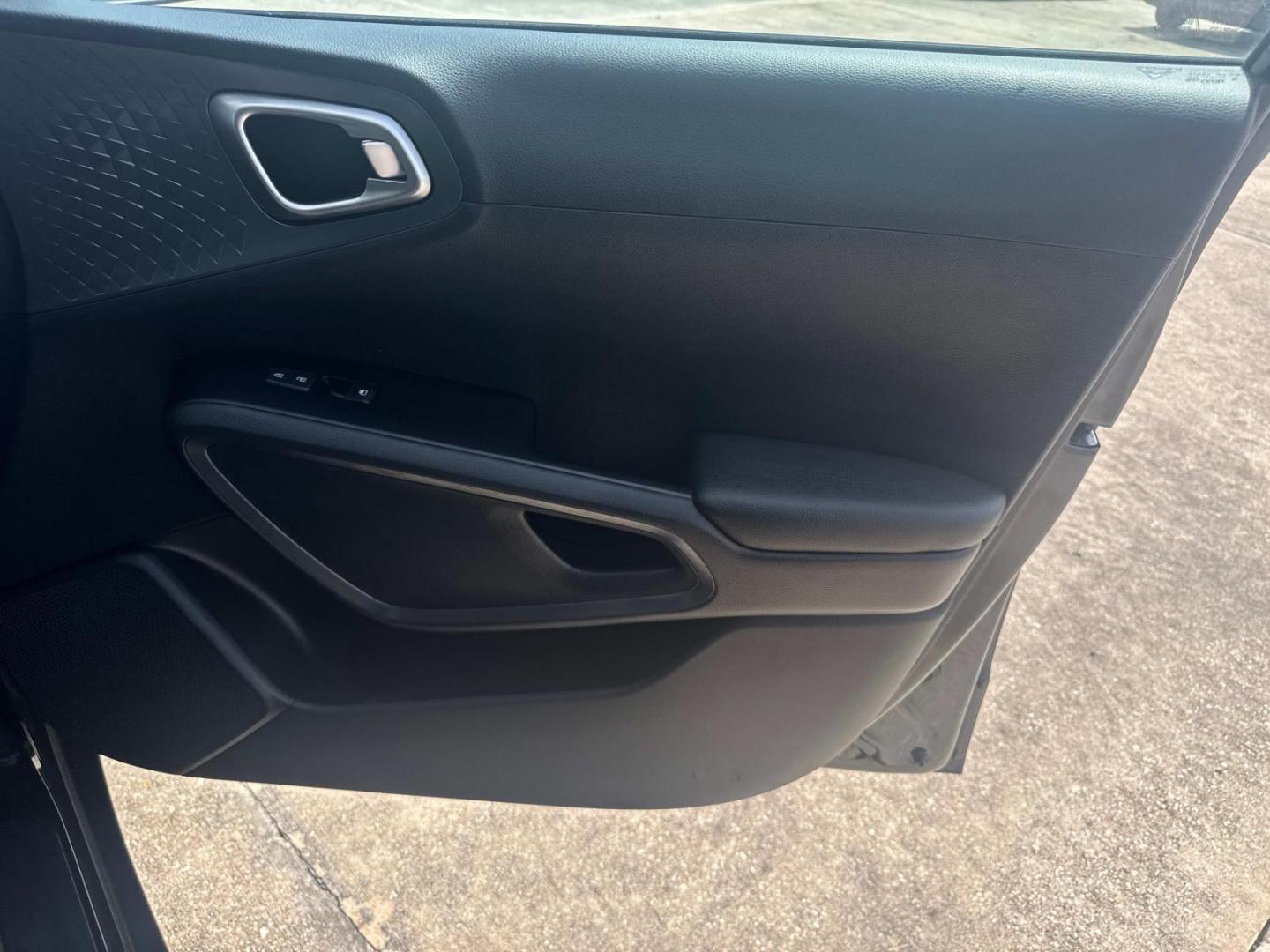 2021 Cherry Black /Black Kia Soul S IVT (KNDJ23AU1M7) , Automatic transmission, located at 6904 Johnston St., Lafayette, LA, 70503, (337) 988-1960, 30.143589, -92.100601 - Photo#19